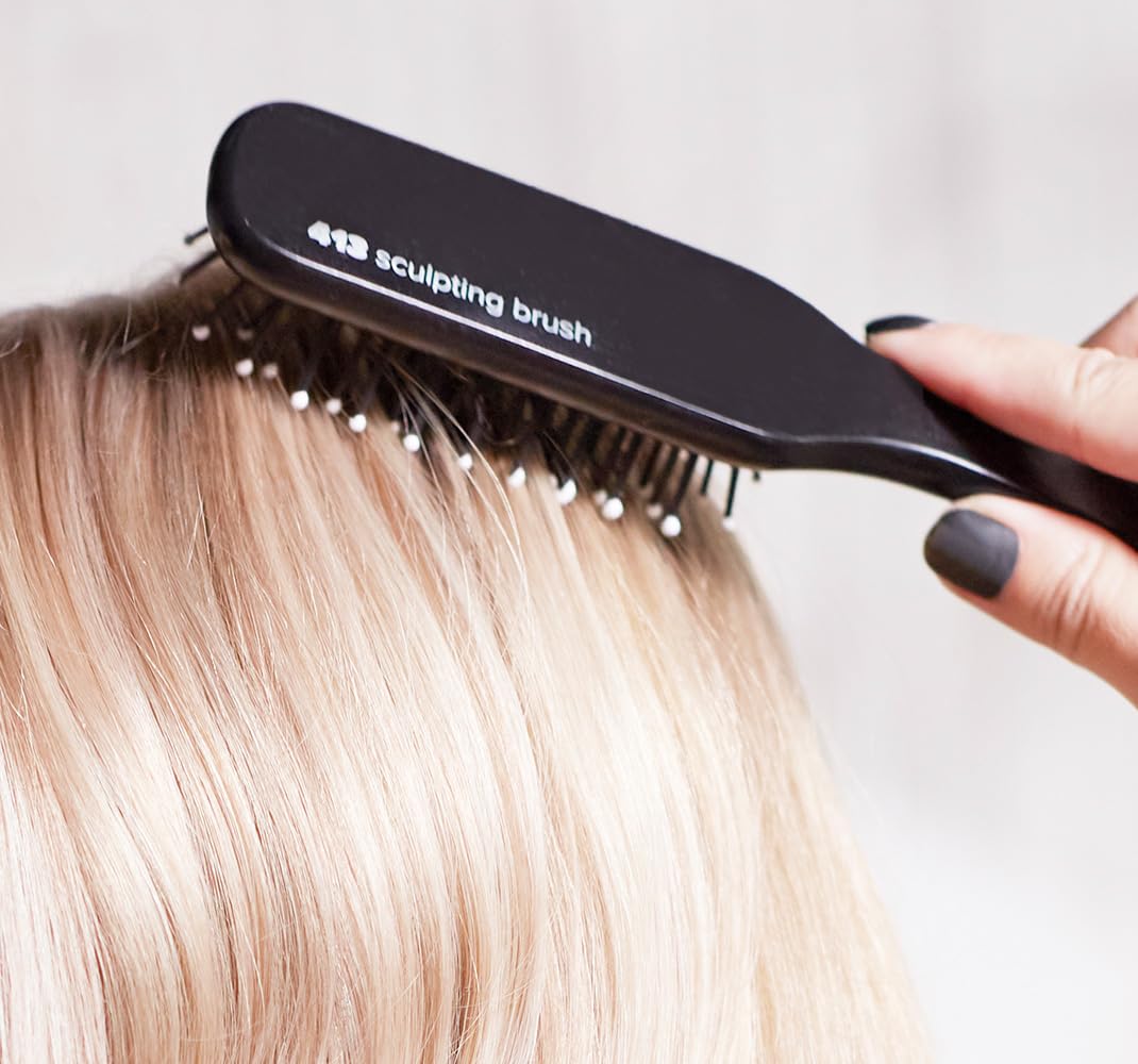 Paul_Mitchell_Pro_Tools_413_Sculpting_Brush,_Classic_Hair_Brush_for_Detangling,_Sculpting_+_Styling_Wet_or_Dry_Hair