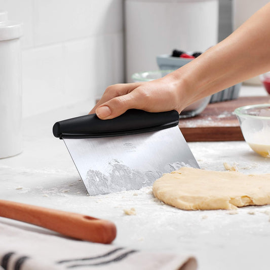 OXO_Good_Grips_Stainless_Steel_Multi-Purpose_Scraper_&_Chopper,_Dough_Cutter_for_Pizza,_Bread_and_Cookie_Dough,_Multi-Purpose_Vegetable_Chopper,_Dishwasher-Safe_Kitchen_Essential