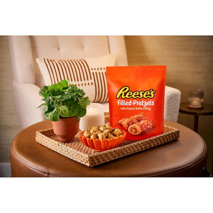 Reese's_Filled_Pretzels,_Peanut_Butter_Pretzel_Nuggets,_Crunchy,_Ready_to_Eat,_Sweet_and_Salty_Snack,_18oz_Jar_Flavor_Protein