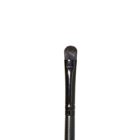 e.l.f._Concealer_Brush,_Flat_Makeup_Brush_For_Concealing_Imperfections,_Vegan_&_Cruelty-Free