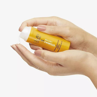 Olay_Vitamin_C_Hydrating_moisturizer_with_sunscreen,_SPF_30,_1.7_Oz