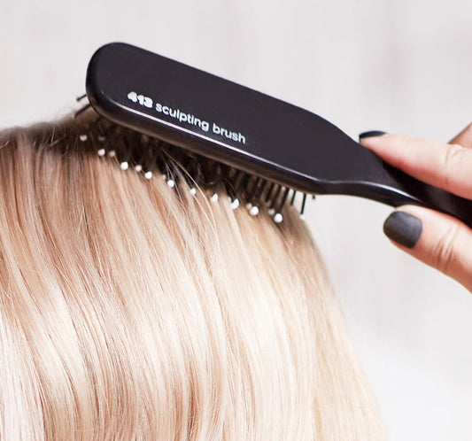 Paul_Mitchell_Pro_Tools_413_Sculpting_Brush,_Classic_Hair_Brush_for_Detangling,_Sculpting_+_Styling_Wet_or_Dry_Hair