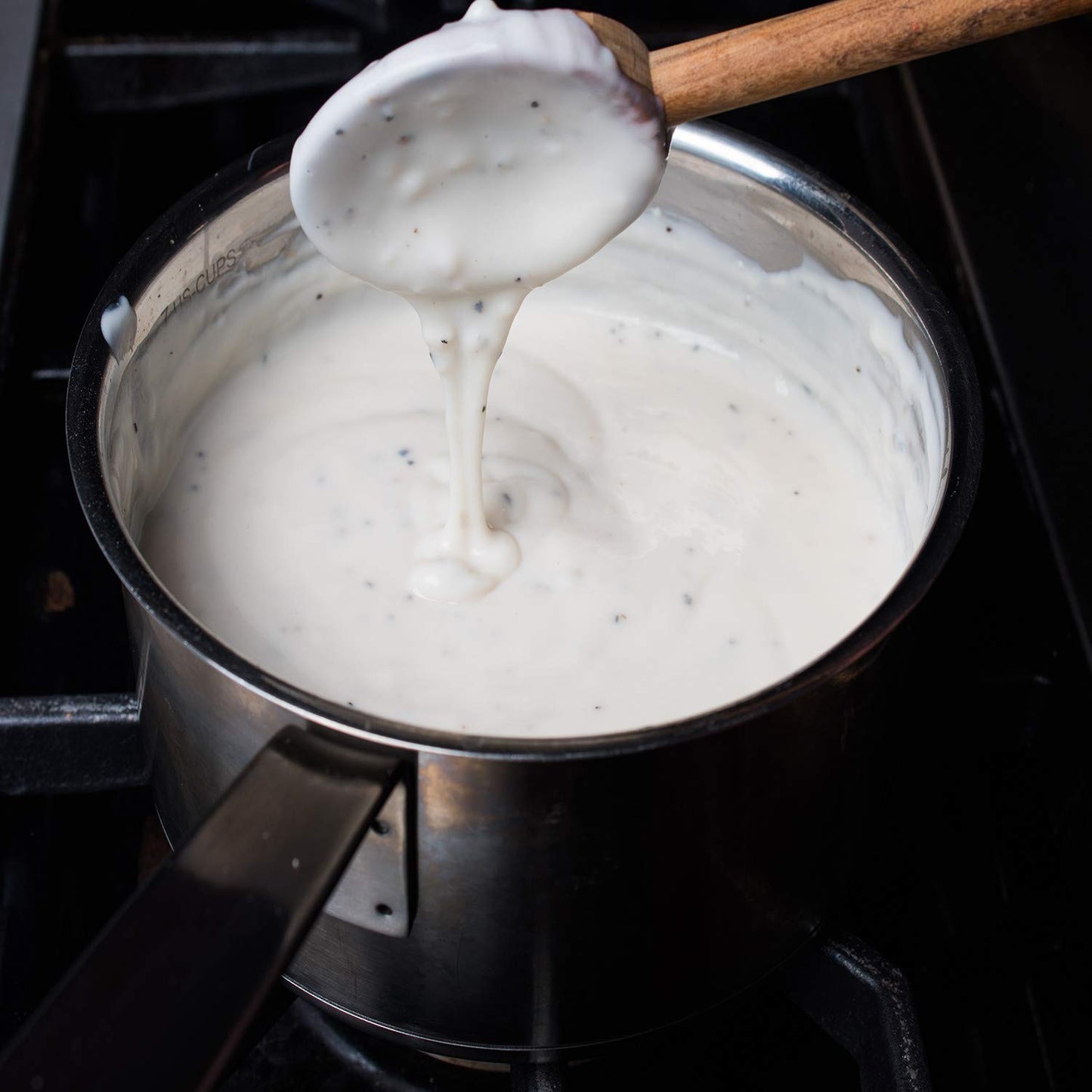McCormick_Country_Gravy_Mix,_18_oz
