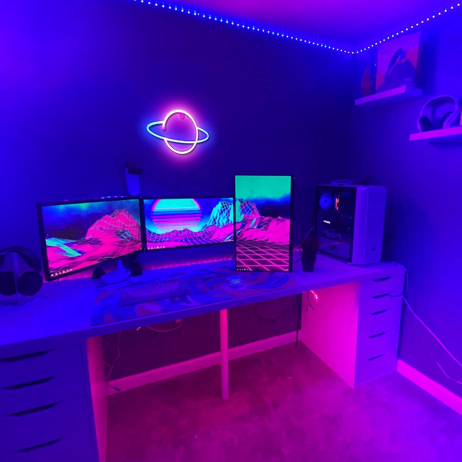 Lumoonosity_Planet_Neon_Sign_-_USB_Powered_Saturn_LED_Light_with_On/Off_Switch,_Planet_Led_Sign_for_Wall_Decor_-_Aesthetic_Hanging_Saturn_Neon_Light_for_Bedroom,_Gaming_Room