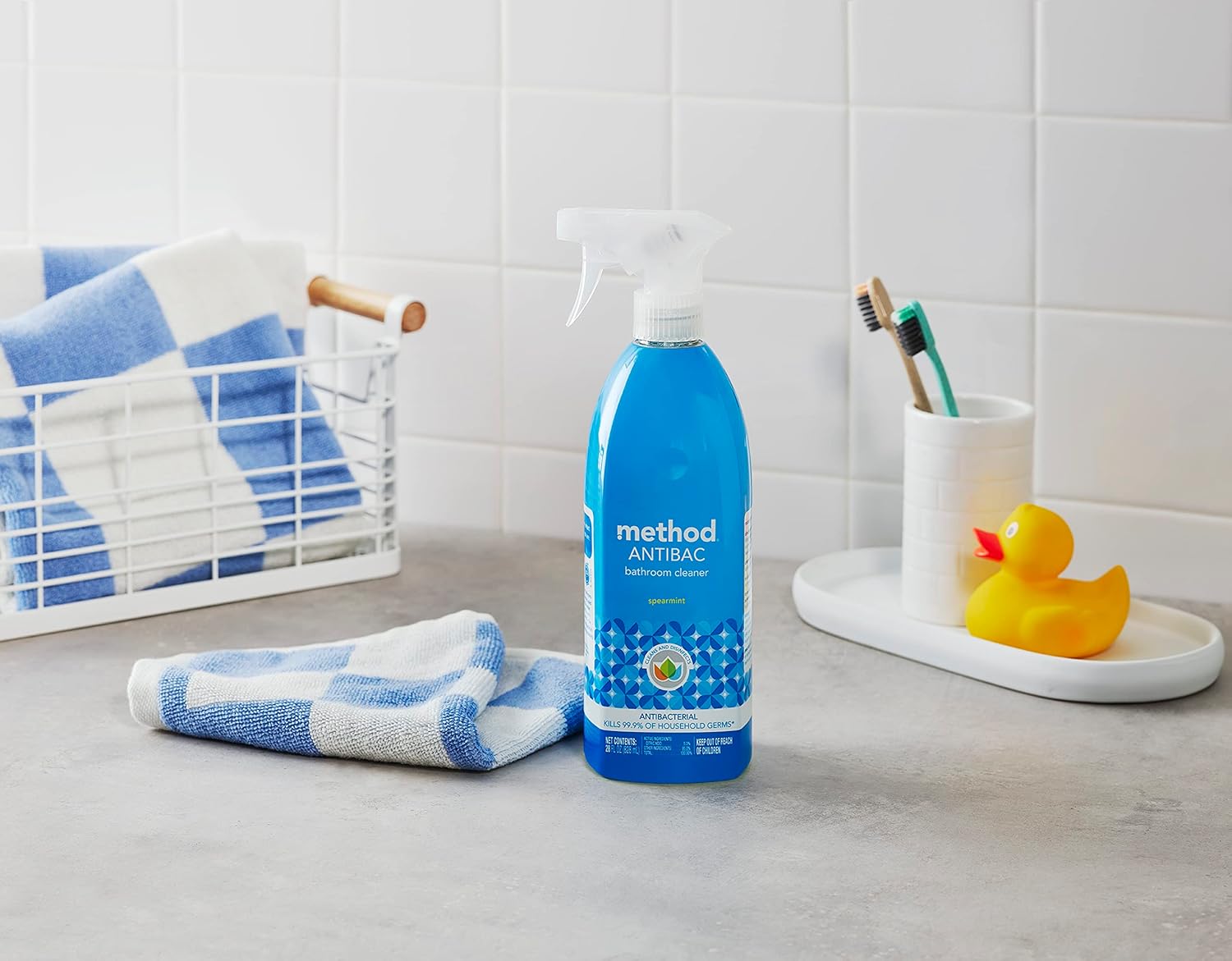 Method_Antibacterial_Bathroom_Cleaner,_Spearmint,_Removes_Mold_+_Mildew_stains,_28_Fl_Oz