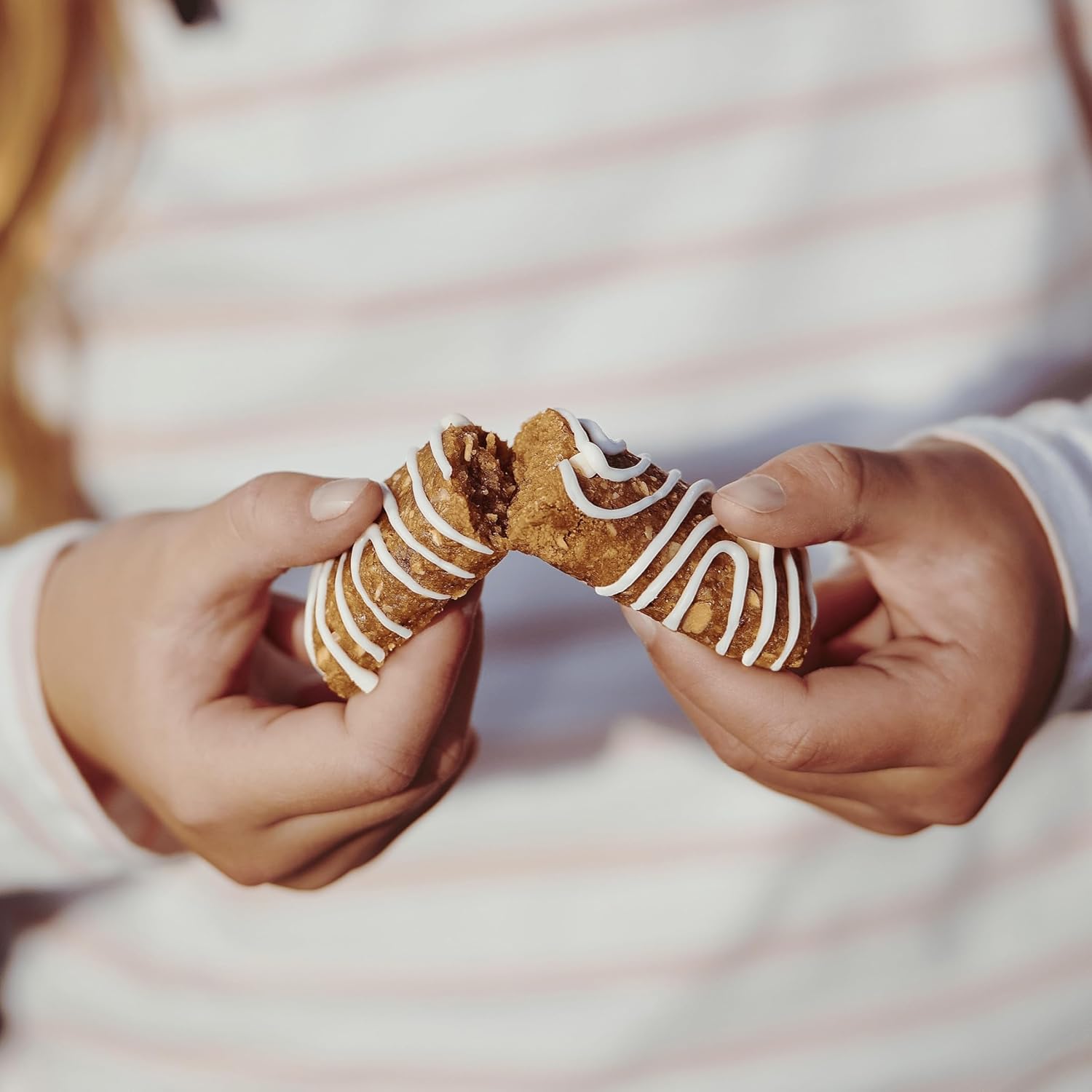 Zbar_-_Iced_Oatmeal_Cookie_-_Soft-Baked_Energy_Snack_Bars_-_Non-GMO_-_12g_Whole_Grains_-_USDA_Organic_Granola_Bars_-_Snacks_for_Kids_(6_Pack)