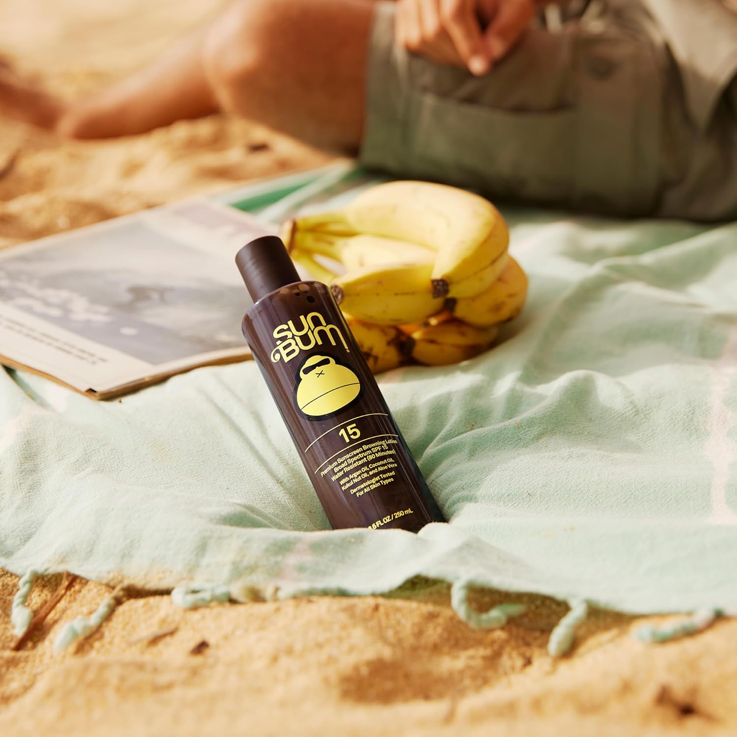 Sun_Bum_SPF_15_Browning_Body_Lotion_-_Water-Resistant_Broad_Spectrum_Moisturizing_Tanning_Lotion_with_Vitamin_E_-_Hawaii_104_Act_Compliant_(Made_Without_Octinoxate_&_Oxybenzone)_-_8.5_Fl_Oz