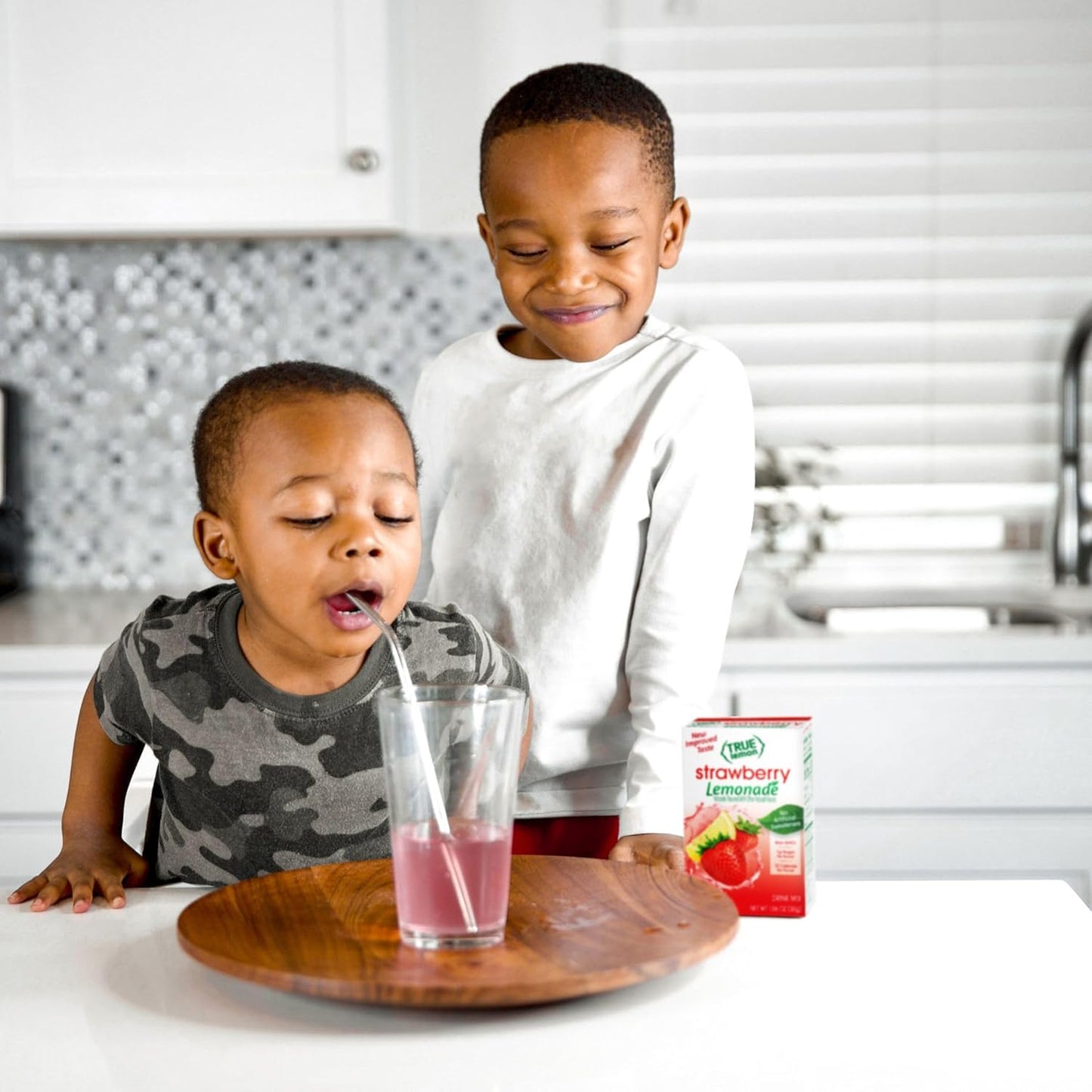 True_Citrus_True_Lemon_Strawberry_Lemonade_Water_Enhancer_Drink_Mix_(30_Count),_Low_Calorie_Drink_Mix_Packets_for_Water,_Powdered_Drink_Mixes_&_Flavors,_Individual_Drink_Packets_with_Stevia