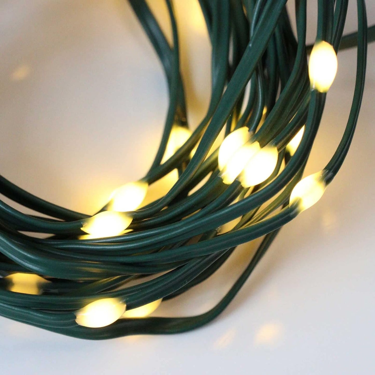 QBIS_Outdoor_Christmas_Lights_-_Fairy_Lights_Battery_Operated_with_Small_Warm_White_LEDs,_Green_Wire,_Multifunction,_6hr_Timer,_Indoor/Outdoor_Battery_Operated_String_for_Wreath,_Garland_or_Tree