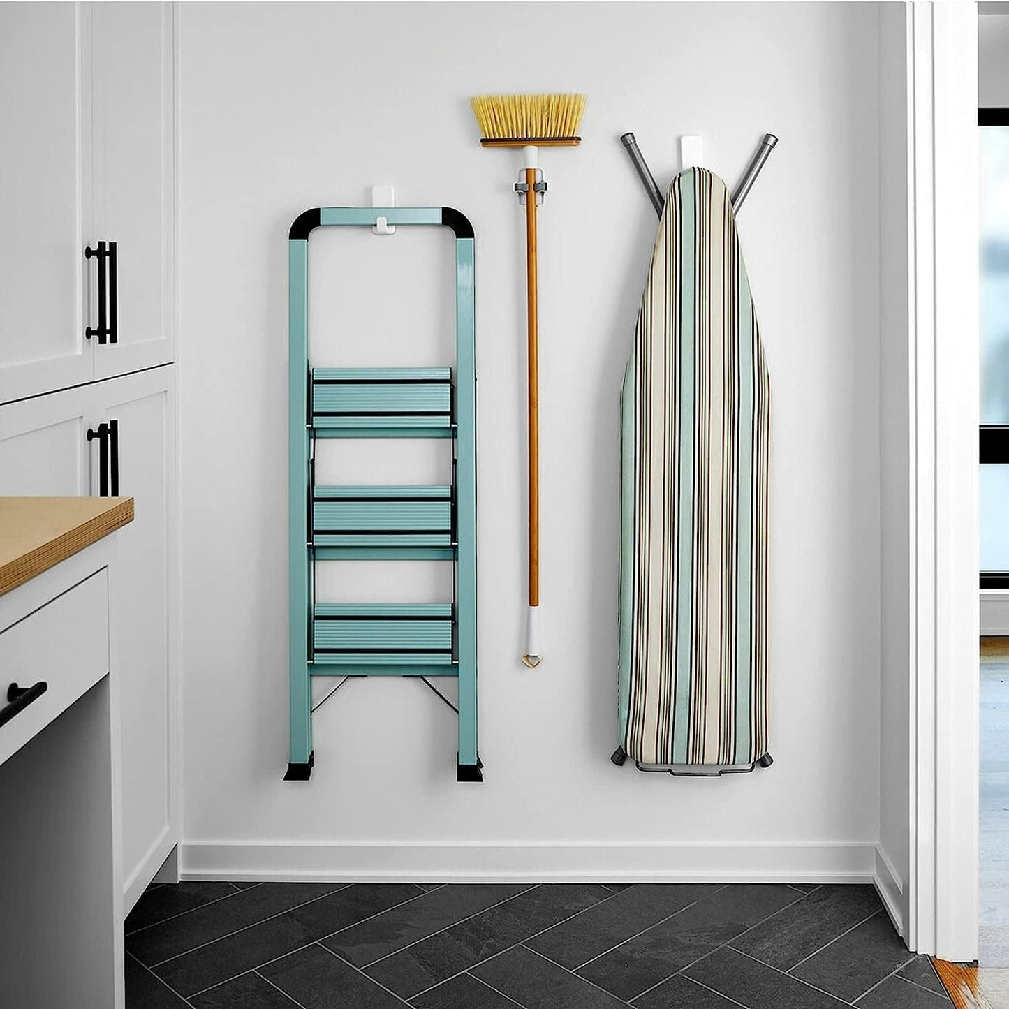 Command_10_lb_XL_Heavyweight_Hook,_2_Wall_Hooks_and_6_Strips,_Damage-Free_Hanging_with_Adhesive,_Heavy_Duty_Hanging_Great_for_Organization_and_Storage