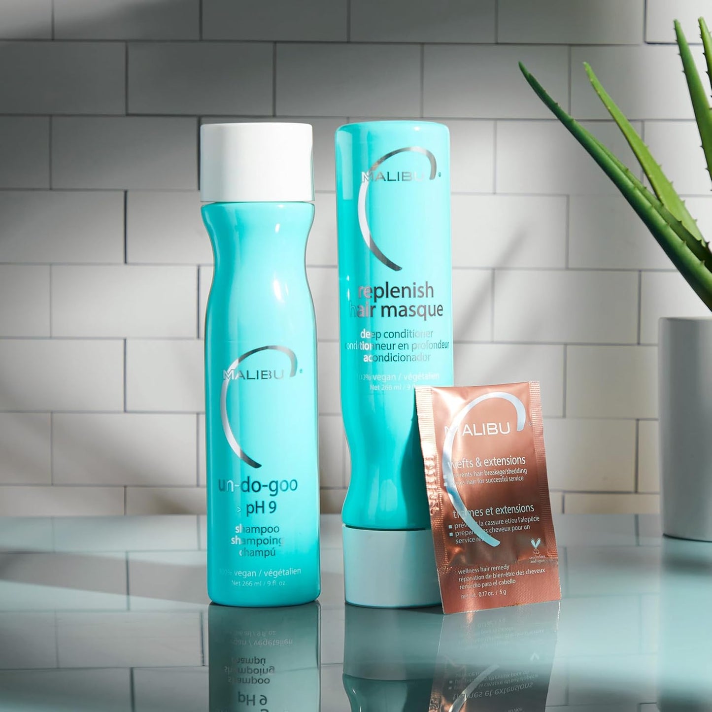 Malibu_C_Un-Do-Goo_Clarifying_Shampoo_-_Removes_Product_Build_Up_and_Resins_from_Hair_-_Shine_Restoring,_Sulfate-Free_Cleanser
