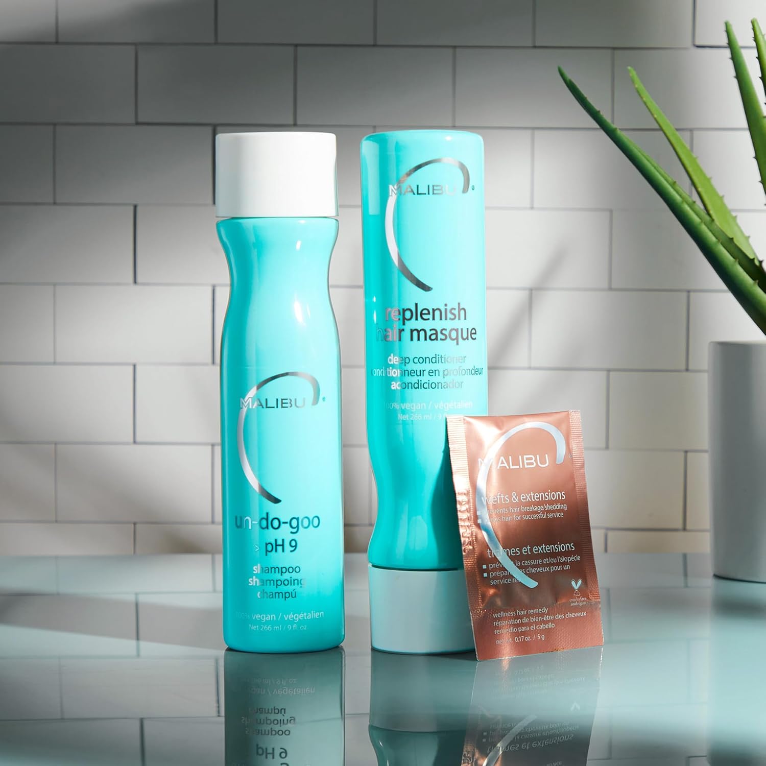 Malibu_C_Un-Do-Goo_Clarifying_Shampoo_-_Removes_Product_Build_Up_and_Resins_from_Hair_-_Shine_Restoring,_Sulfate-Free_Cleanser