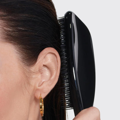 Tangle_Teezer_Large_Ultimate_Detangler_Hairbrush_for_Wet_&_Dry_Hair,_Eliminates_Knots_&_Reduces_Breakage_for_Long,_Thick,_&_Curly_Hair_Types,_Black_Gloss