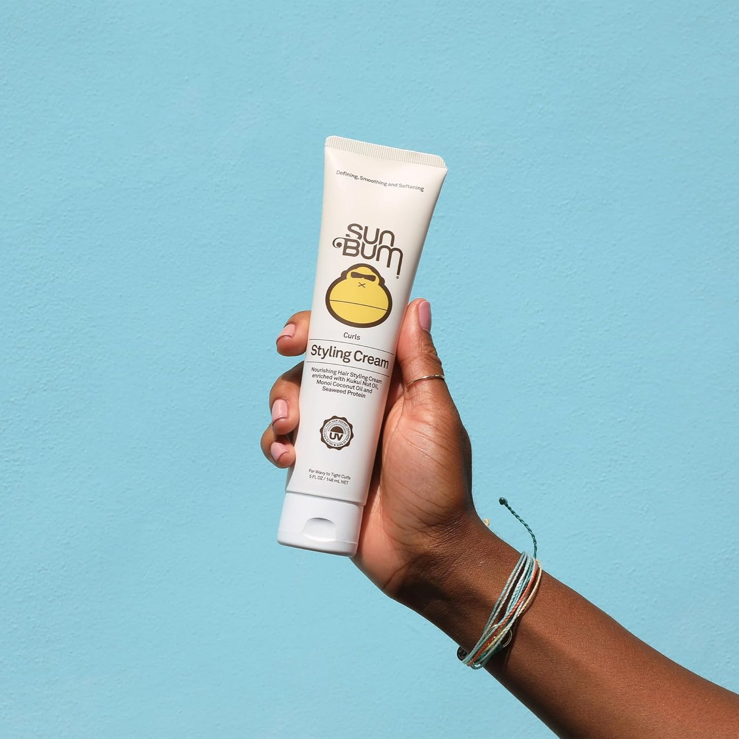 Sun_Bum_Curls_and_Waves_Styling_Cream_-_Lightweight_Formula_for_Wavy_and_Curly_Hair_-_Nourishing_Kukui_Nut_and_Coconut_Oil_-_Frizz_Free_finish_-_Vegan_and_Cruelty_Free_-_5_oz
