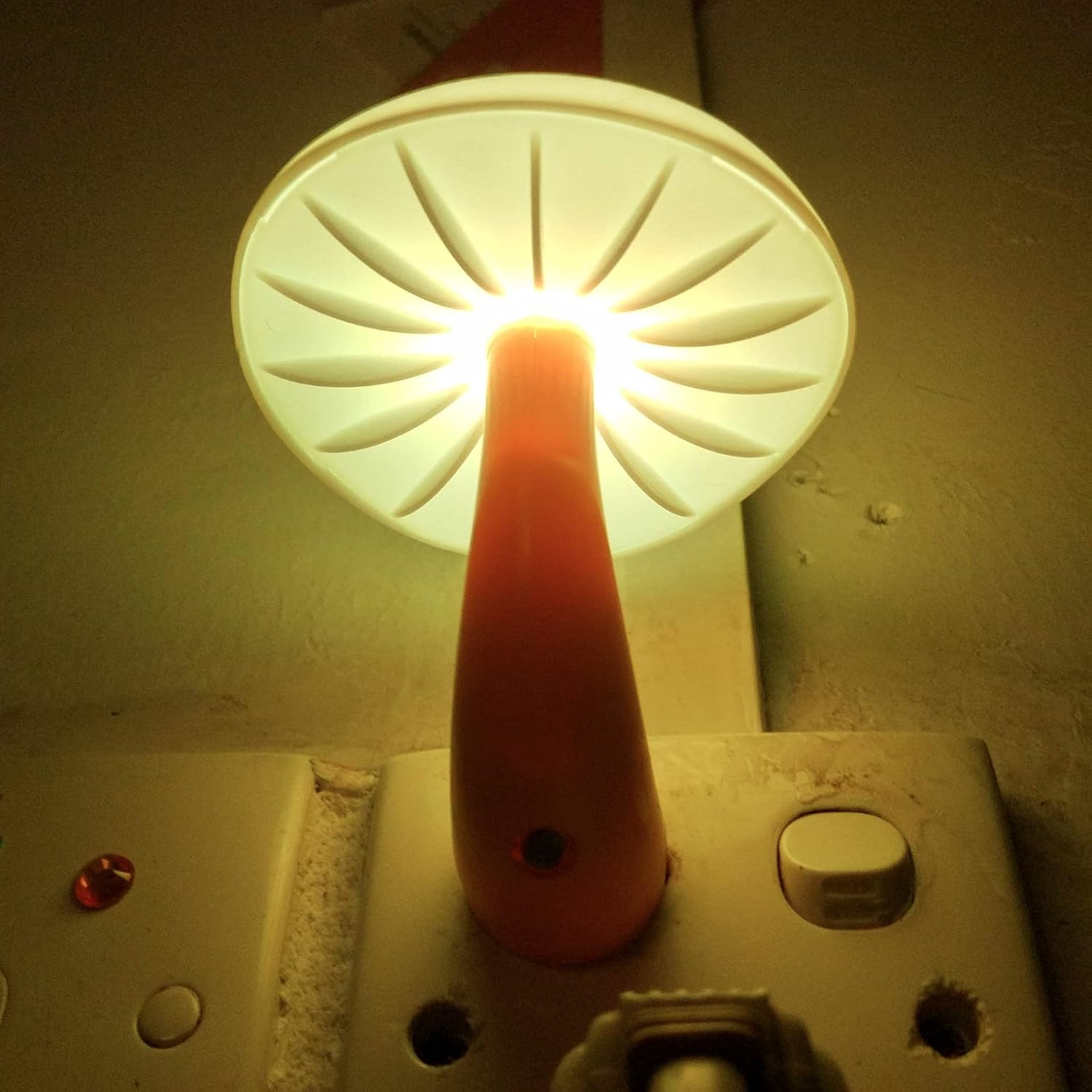 AUSAYE_Sensor_LED_Night_Light_Plug_in_Wall_Lamp,_Energy_Saving_NightLight_Cute_Mushroom_Night_Lights_for_Adults_Kids_Bedroom,Bathroom,Toilet,_Stairs,_Kitchen,Hallway_Corridor