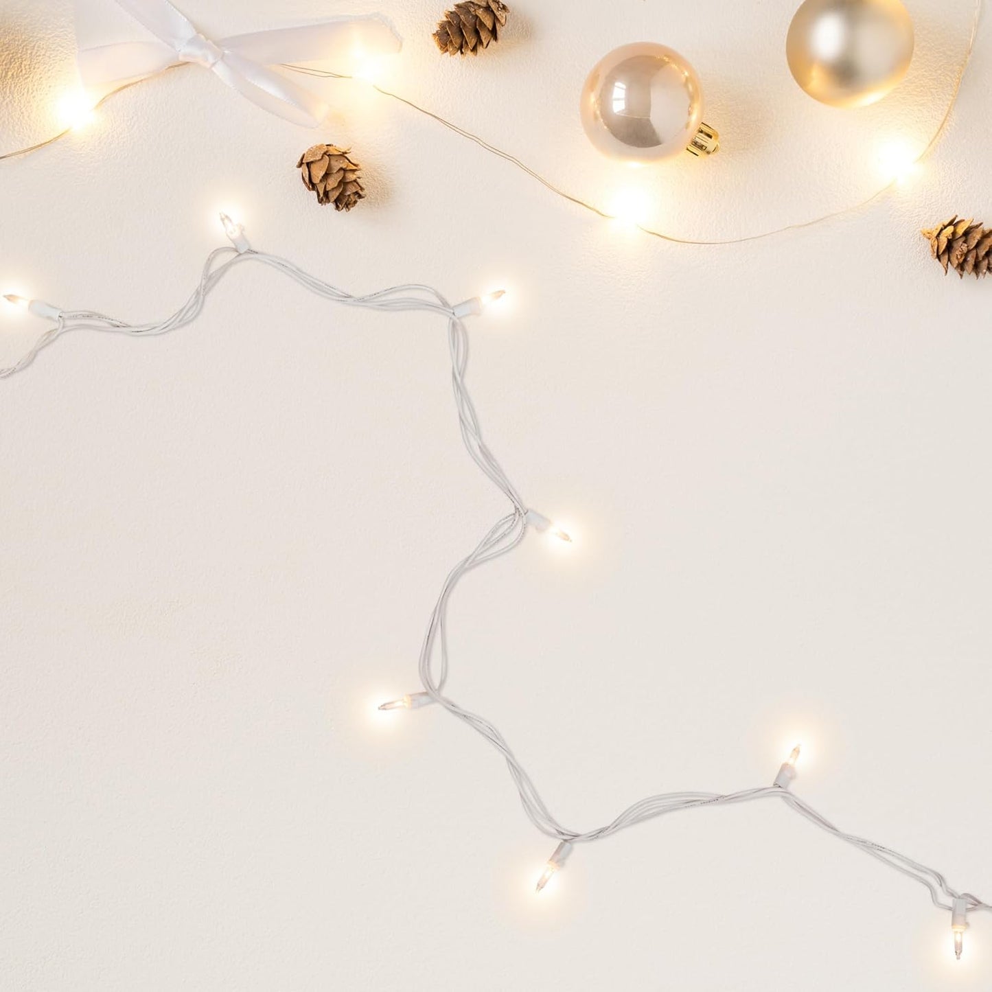 Mini_Incandescent_Christmas_Lights_-_Clear_-_4'_White_Wire_-_10ct