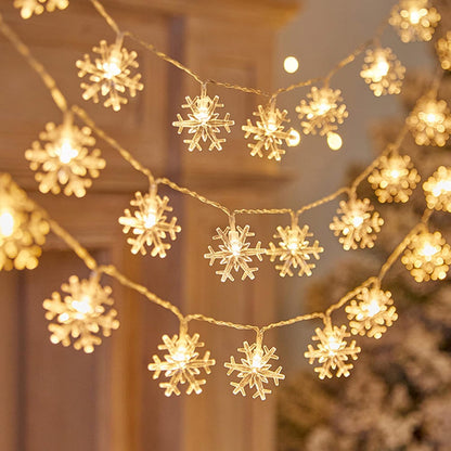 Snowflake_Lights,_20_Ft_40_LED_Battery_Operated_Christmas_String_Lights_Waterproof_Snowflake_Fairy_Lights_Indoor_Outdoor_for_Bedroom_Home_Patio_Garden_Party_Xmas_Tree_Decorations_Warm_White