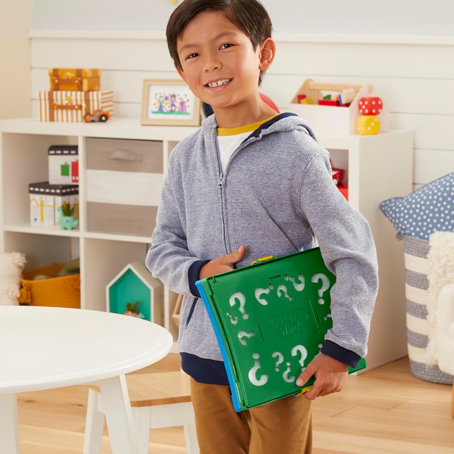 Hasbro_Gaming_Guess_Who?_Animal_Friends_Game_|_2_Double-Sided_Animal_Sheets_|_2-Player_Board_Games_for_Kids_|_Back_to_School_Gifts_|_Ages_6+_(Amazon_Exclusive)