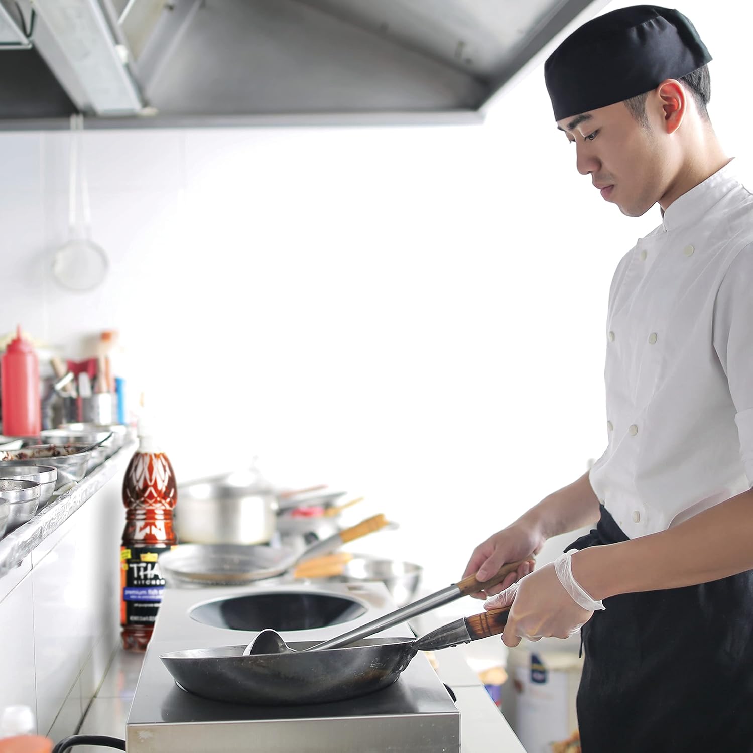 Thai_Kitchen_Premium_Fish_Sauce,_23.66_fl_oz_-_One_23.66_Fluid_Ounce_Bottle_of_Fish_Sauce_Crafted_for_Dressings_and_Marinades_for_a_Sweet,_Tangy_and_Spicy_Flavor