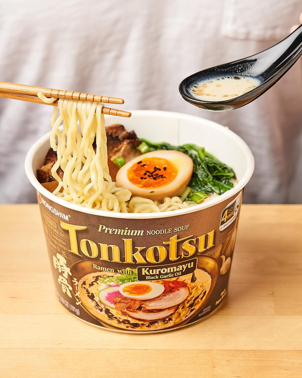 Nongshim_Tonkotsu_Ramen_with_Kuromayu_Noodle_Big_Bowl,_3.56_Ounce_(Pack_Of_6)