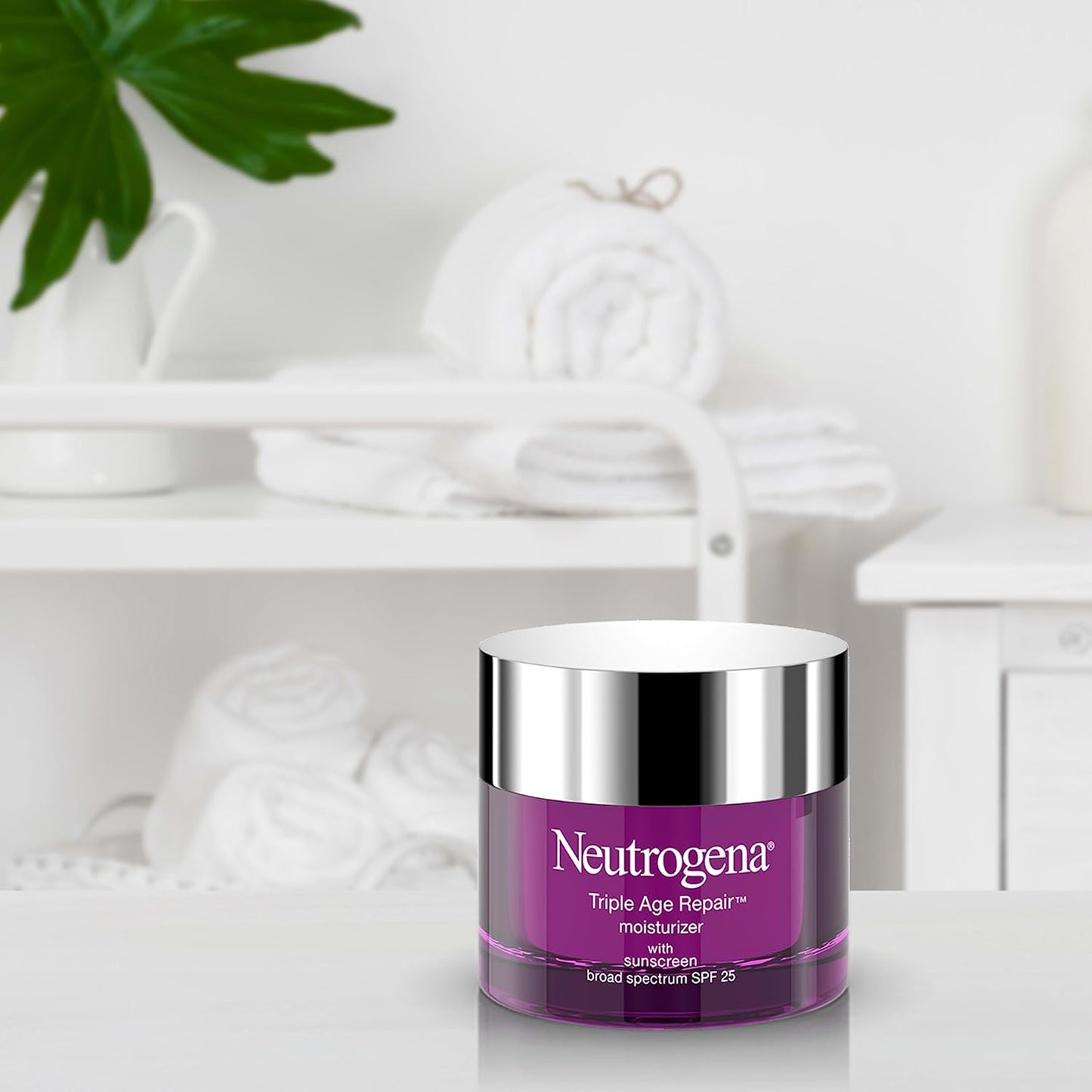 Neutrogena_Triple_Age_Repair_Face_Moisturizer_-_with_Hexinol_Technology_&_Vitamin_C,_Anti-Wrinkle_Face_Cream_with_SPF_25,_Visibly_Reduces_Wrinkles_&_Firms_Skin,_1.7_oz