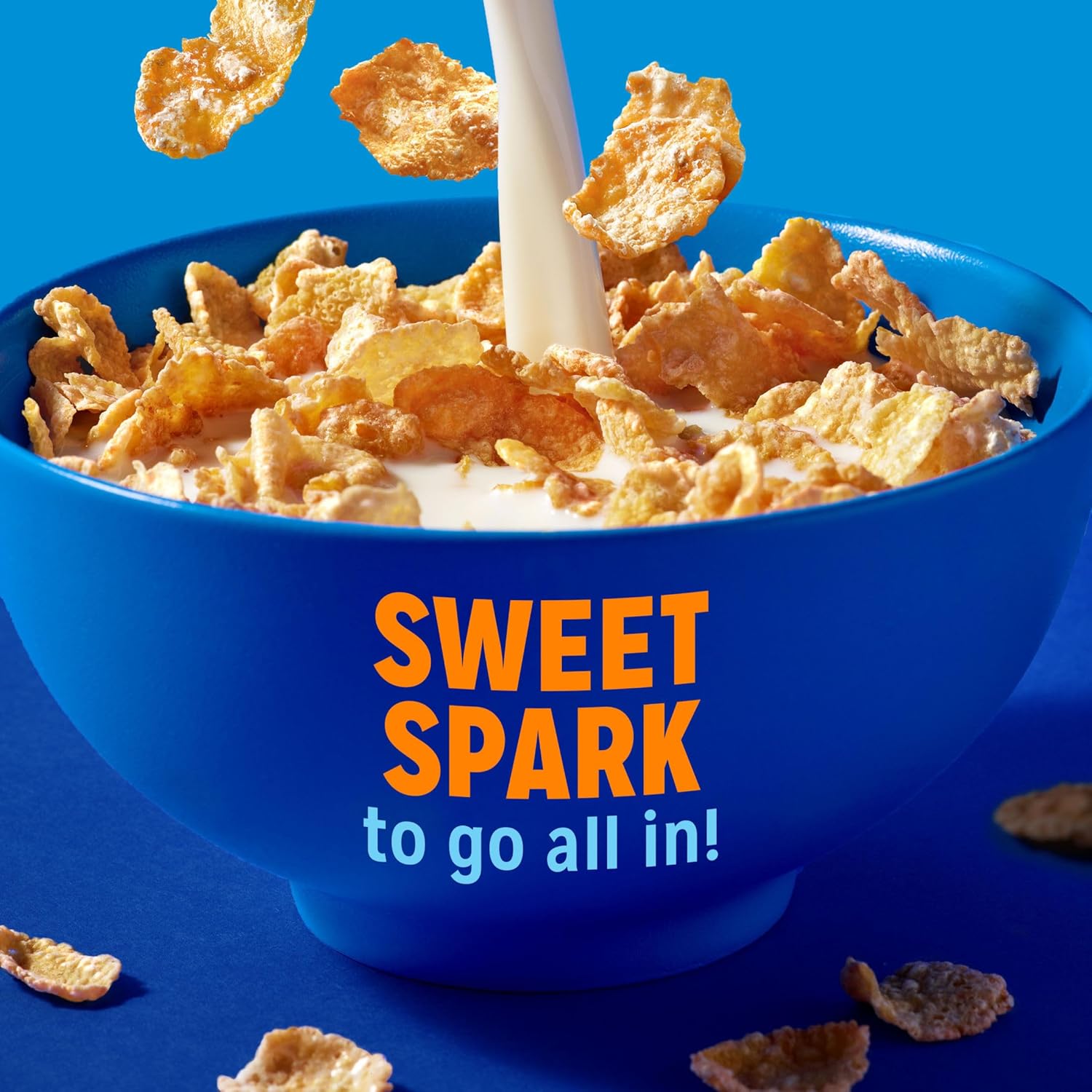 Kellogg's_Frosted_Flakes_Breakfast_Cereal_Cups,_8_Vitamins_and_Minerals,_Kids_Snacks,_Original,_25.2oz_Case_(12_Cups)