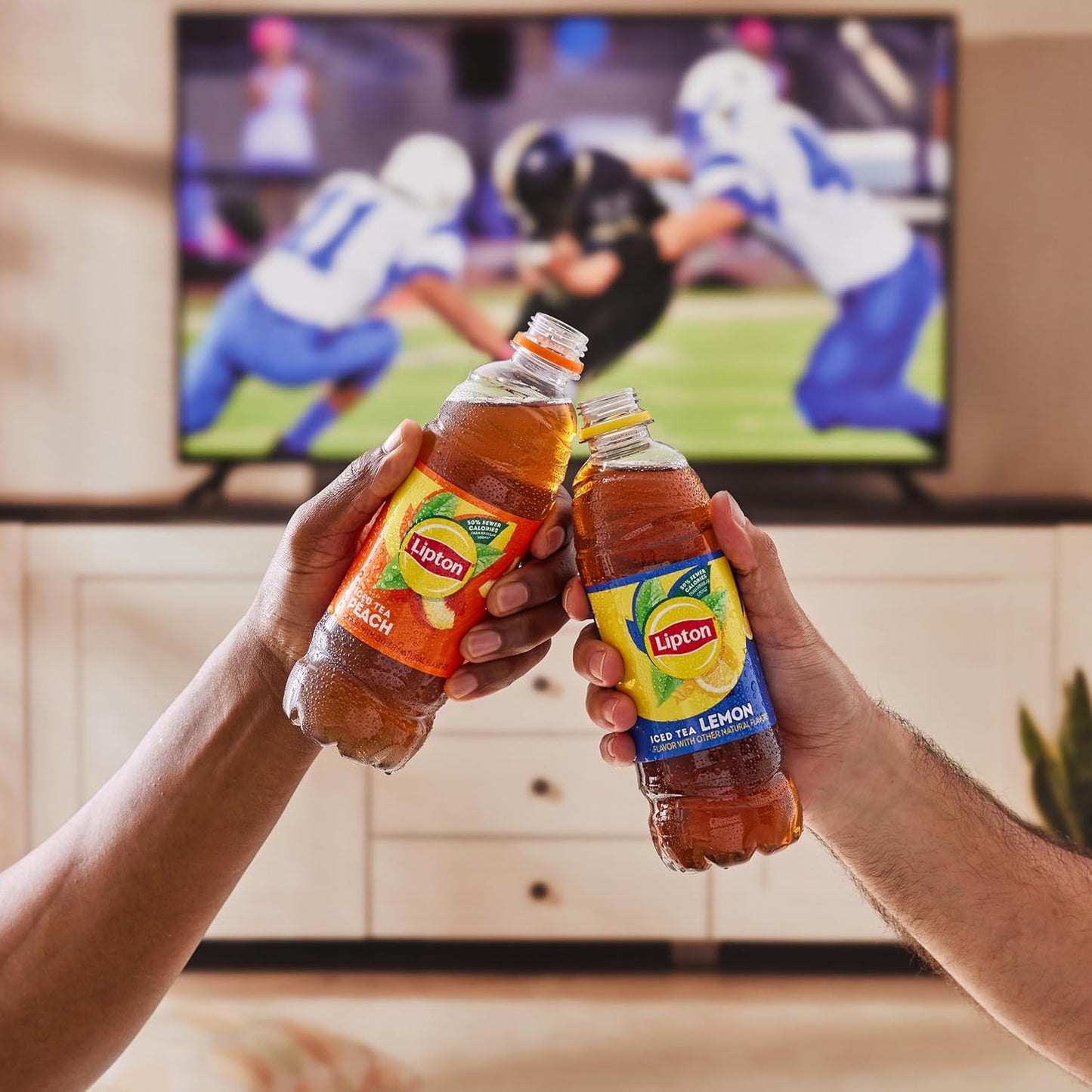 Lipton_Diet_Peach_Iced_Tea,_16.9_Fl_Oz_Bottles_(Pack_of_12)