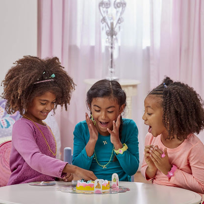 Hasbro_Gaming_Pretty_Pretty_Princess:_Edition_Board_Game_Featuring_Disney_Princesses,_Jewelry_Dress-Up_Game_for_Kids_Ages_5_and_Up,_for_2-4_Players_(Amazon_Exclusive)