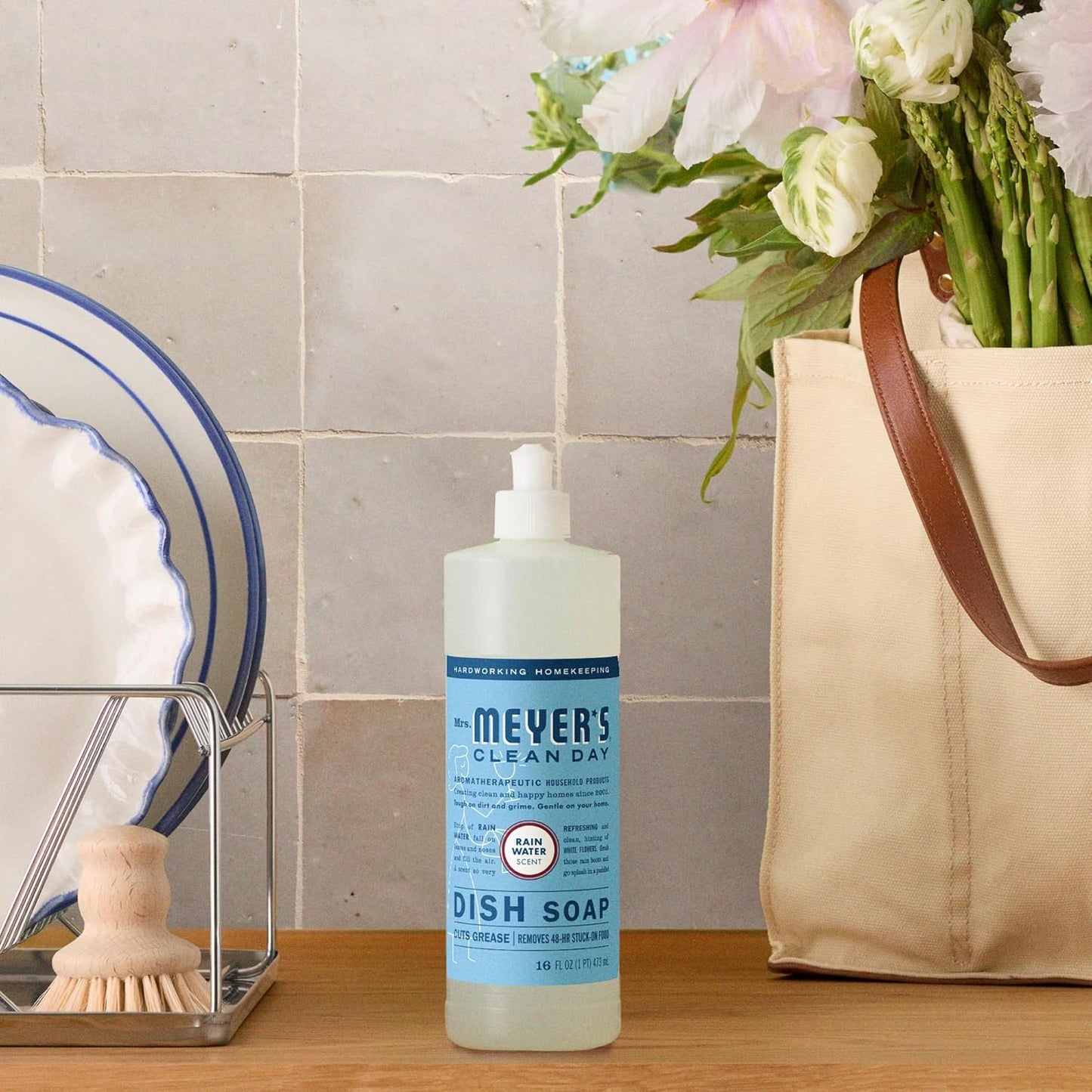 MRS._MEYER'S_CLEAN_DAY_Liquid_Dish_Soap,_Rain_Water_Scent,_16_Fl_Oz_Bottle_-_3_Pack