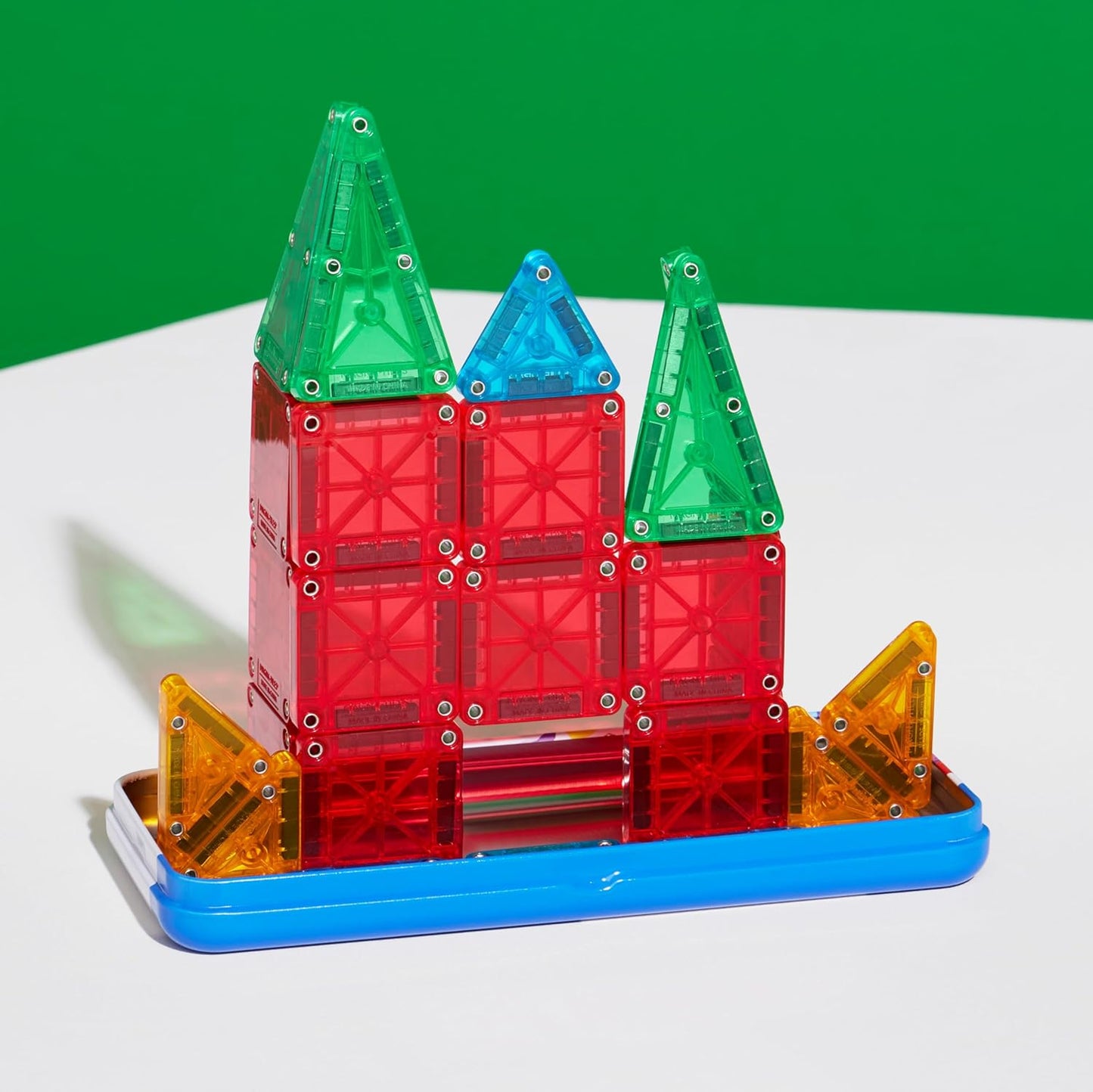Magna-Tiles_microMAGS_26-Piece_Travel_Magnetic_Construction_Set_–_Bold_Colors,_The_Original_Magnetic_Building_Brand