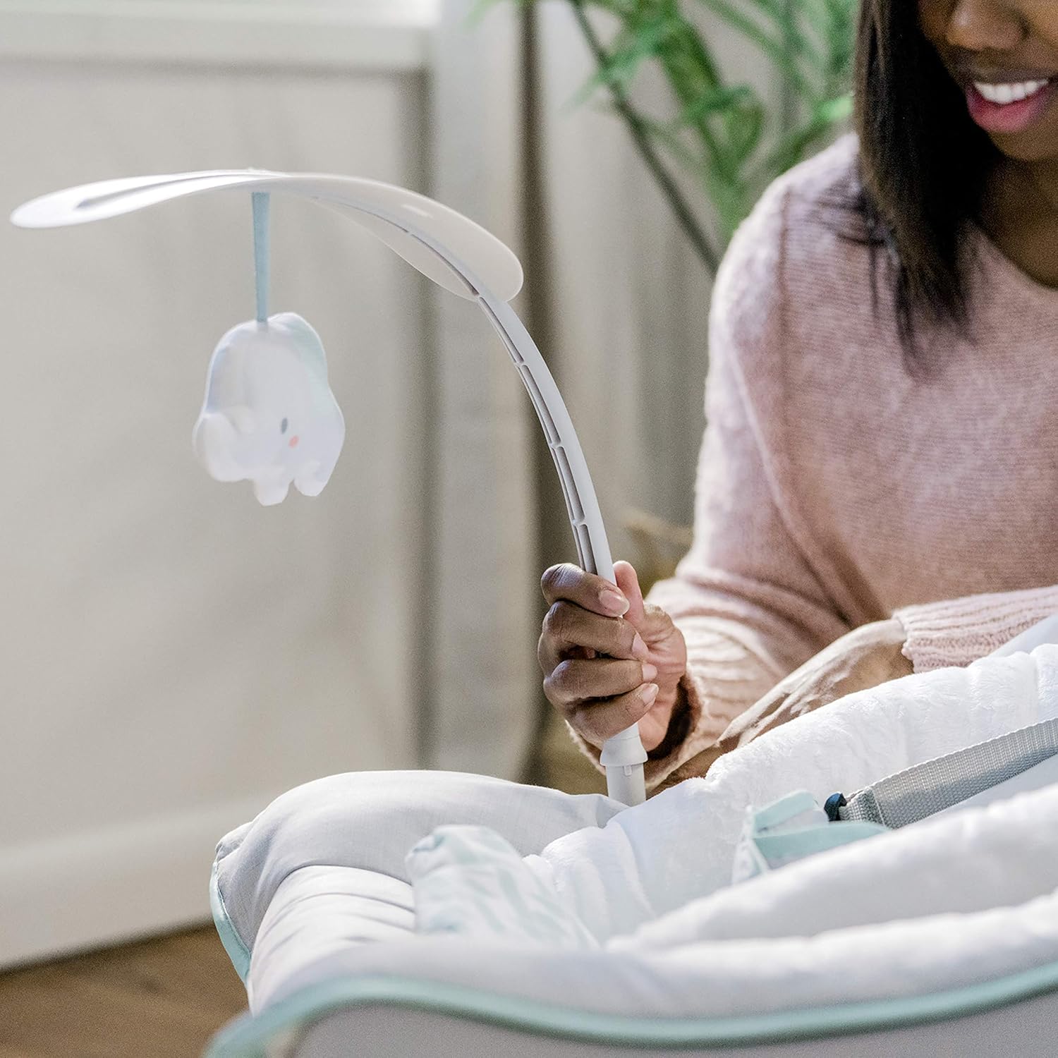Ingenuity_Keep_Cozy_3-in-1_Grow_with_Me_Vibrating_Baby_Bouncer,_Seat_&_Infant_to_Toddler_Rocker,_Vibrations_&_-Toy_Bar,_0-30_Months_Up_to_40_lbs_(Weaver)