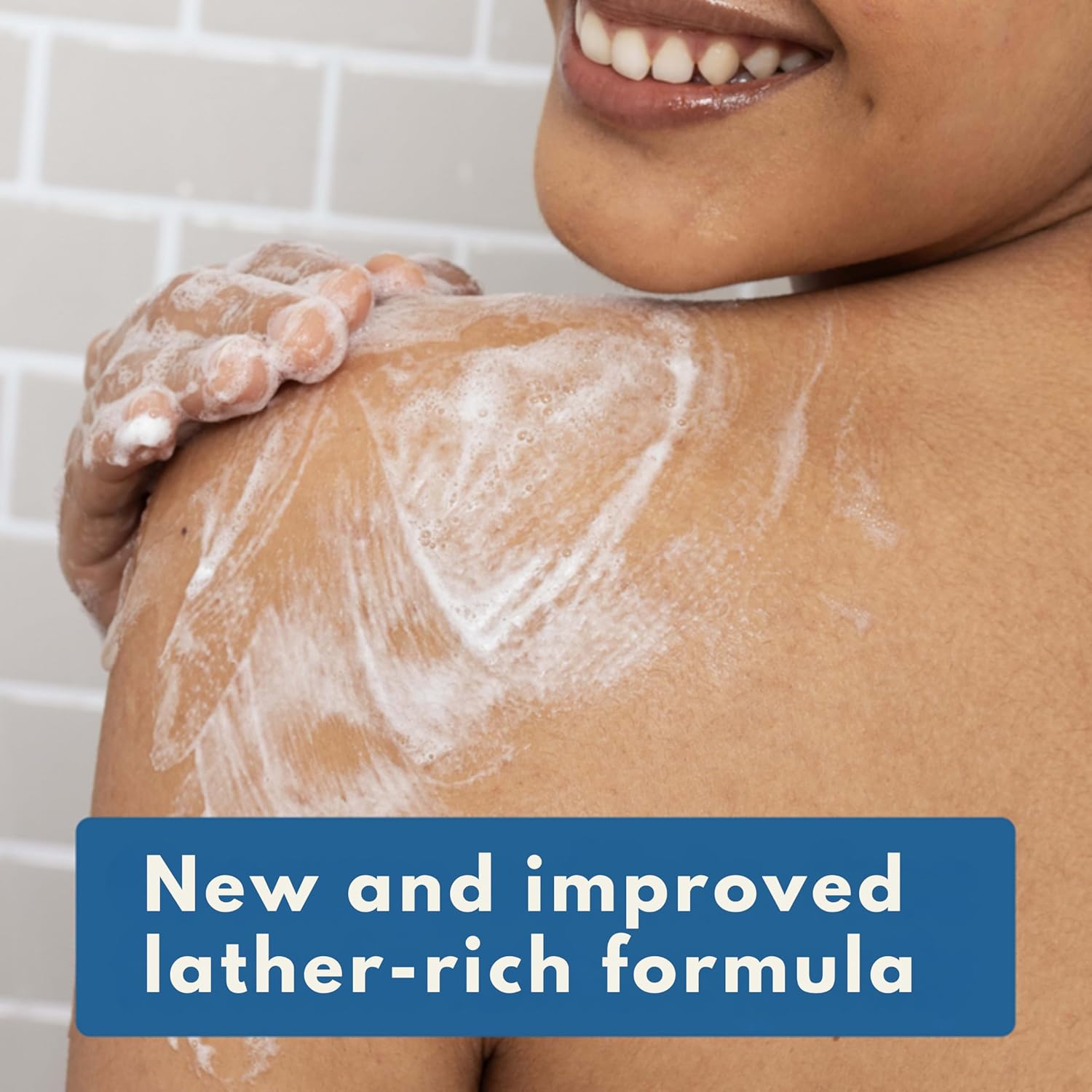 Aveeno_Skin_Relief_Body_Wash,_Fragrance-Free_with_Triple_Oat_complex,_Gentle_Daily_Cleanser_for_Sensitive_Skin_Leaves_Itchy,_Dry_Skin_Feeling_Soothed_&_Moisturized,_Soap-Free,_18_fl._oz