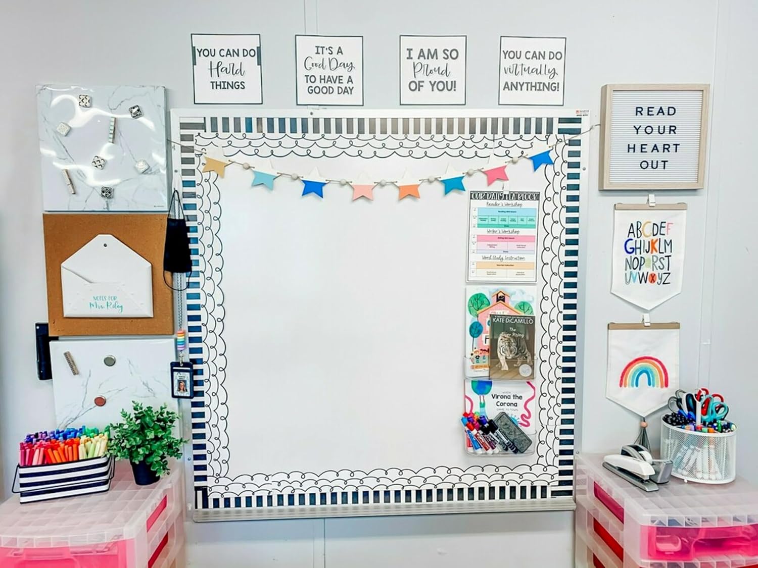Command_Large_Caddy,_Holds_up_to_4_lb,_8.6"_x_3.1"_x_3",_1_Caddy_with_4_Strips,_Damage-Free_Organization_Wall_Mount_to_Cabinet,_Kitchen,_Pantry,_Closet,_or_Under_Sink