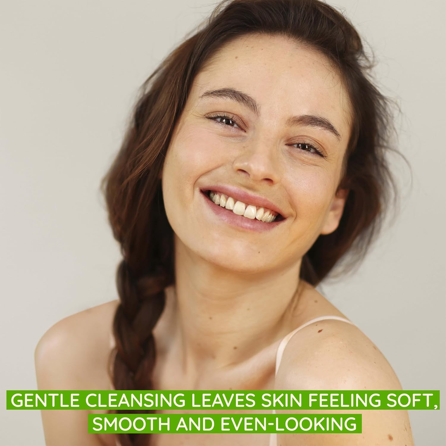Aveeno_Clear_Complexion_Foaming_Oil-Free_Facial_Cleanser_with_Soy_Extract_&_0.5%_Salicylic_Acid,_Acne_Treatment_Face_Wash_for_Acne-Prone_Skin,_Sulfate-Free_&_Hypoallergenic,_6_fl._oz