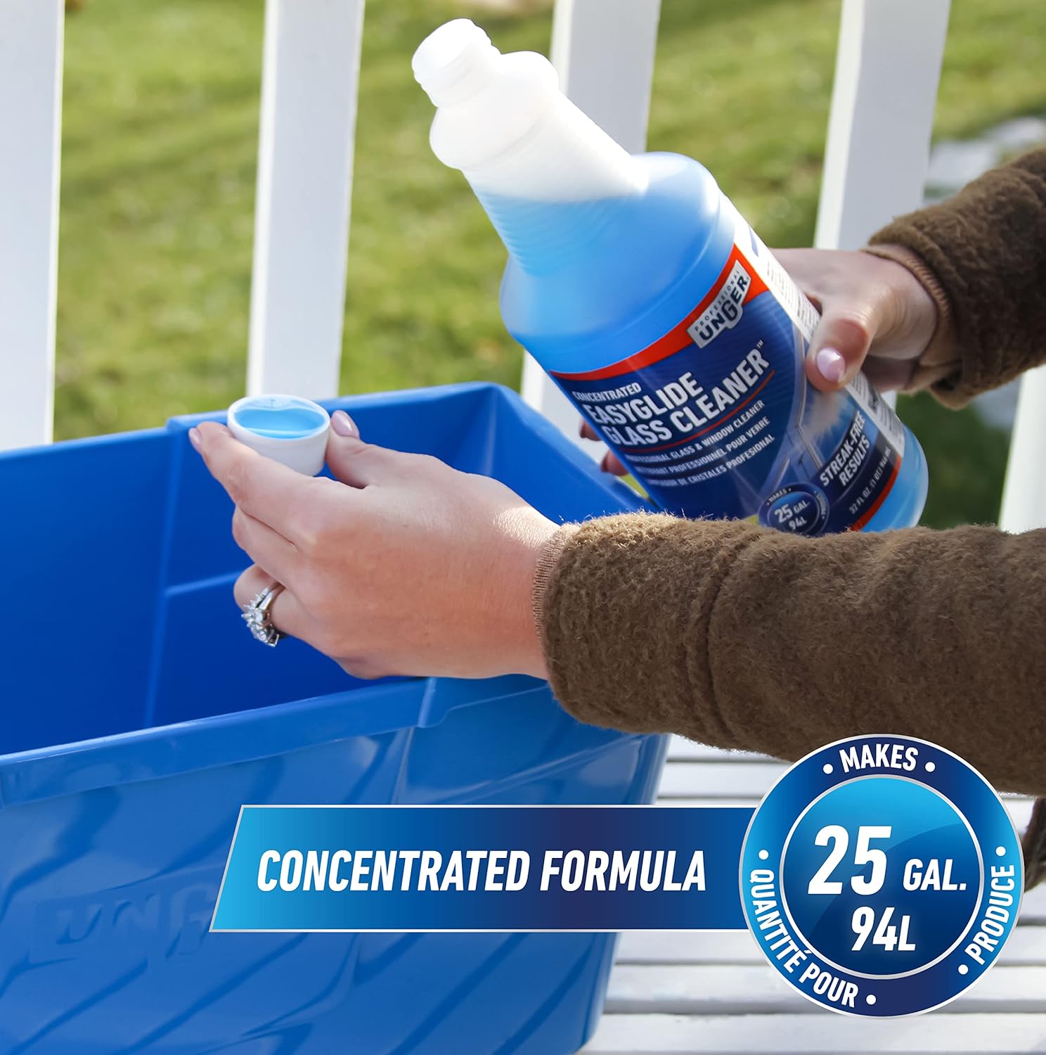 Unger_Professional_Streak-Free_EasyGlide_Glass_Cleaner_Concentrate,_32_oz_–_Ammonia-Free,_Makes_25_Gallons_of_Solution_,_Safe_for_Tinted_Windows,_LOW-E_Glass,_Windshields_&_Mirrors