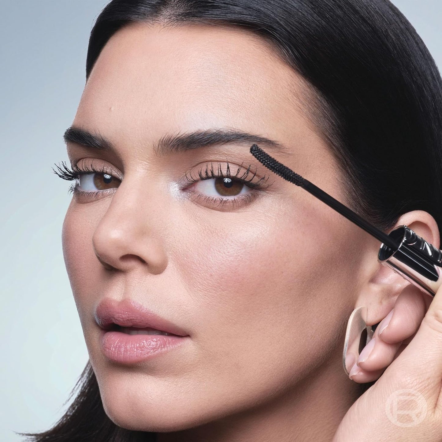 L'Oreal_Paris_Extensionist_Mascara,_Lengthening,_Volumizing,_and_Curling_Formula_For_a_Lash_Extension_Eye_Makeup_Look,_Washable_Blackest_Black