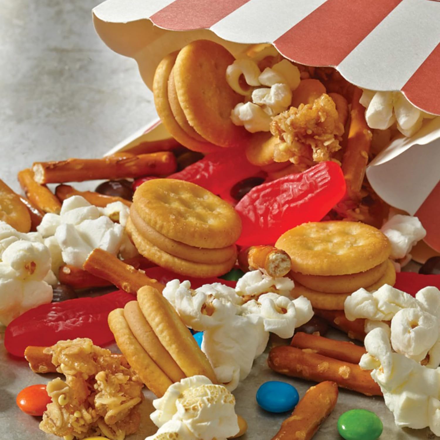 RITZ_Bits_Cheese_and_RITZ_Bits_Peanut_Butter_Sandwich_Crackers_Variety_Pack,_Lunch_Snacks,_20_Snack_Packs