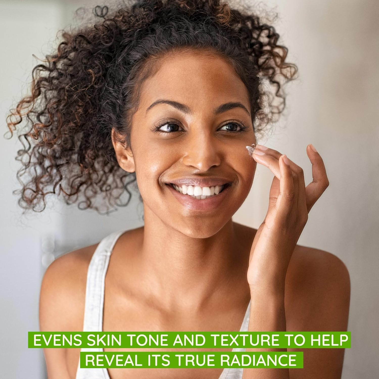 Aveeno_Positively_Radiant_Clear_Complexion_Face_Moisturizer,_Acne_Facial_Moisturizer_with_Soy_and_Salicylic_Acid_for_Oily_Skin,_Hypoallergenic_Formula,_Paraben-Free,_Non-Comedogenic,_Pump,_4_FL_OZ