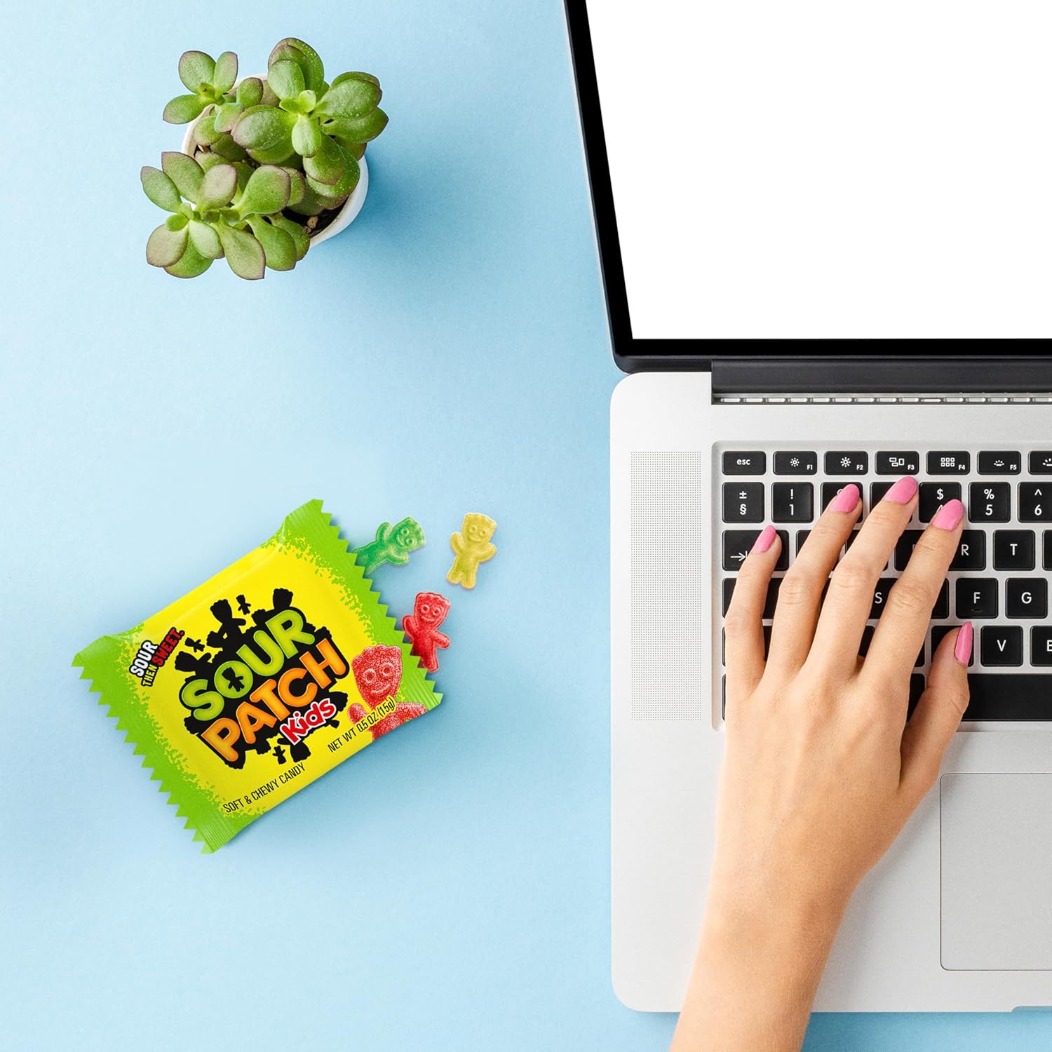 SOUR_PATCH_KIDS_and_SWEDISH_FISH_Mini_Soft_&_Chewy_Candy_Variety_Pack,_Bulk_Candy,_80_Treat-Size_Snack_Packs