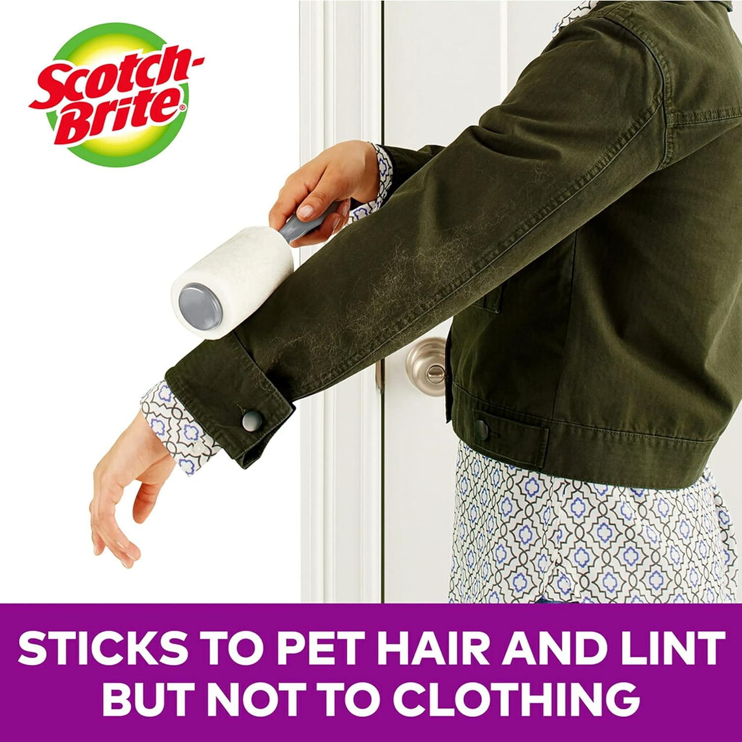 Scotch-Brite_Pet_Hair_Pickup_Extra_Sticky_Lint_Roller,_Designed_for_Removing_Fur_+_Fluff_on_Couches,_Clothes,_Dog_and_Cat_Beds,_&_More,_4_Pack,_192_Easy-Tear_Adhesive_Sheets_Total