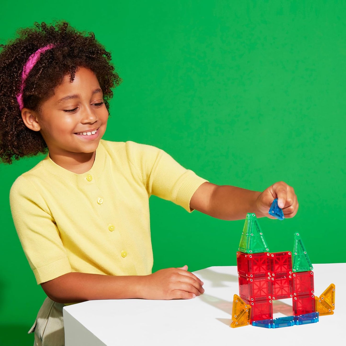 Magna-Tiles_microMAGS_26-Piece_Travel_Magnetic_Construction_Set_–_Bold_Colors,_The_Original_Magnetic_Building_Brand