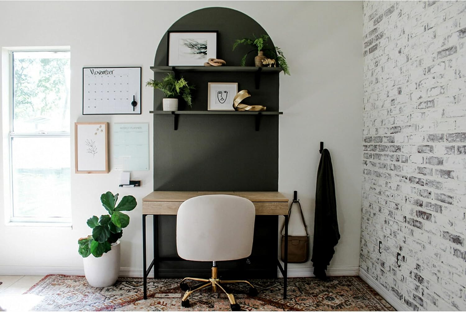 Command_5_lb_Universal_Picture_Hanger,_3_Frame_Hangers,_6_Command_Strips_and_6_Frame_Stabilizer_Strips_for_Sawtooth,_D-Ring,_Wire,_Keyhole_and_Other_Frames,_Damage-Free_Christmas_Decorations