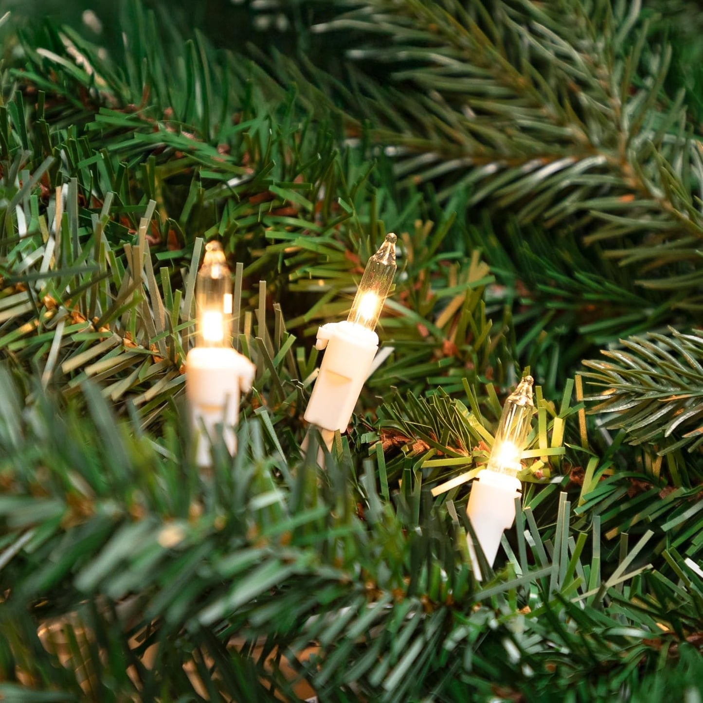 Mini_Incandescent_Christmas_Lights_-_Clear_-_4'_White_Wire_-_10ct
