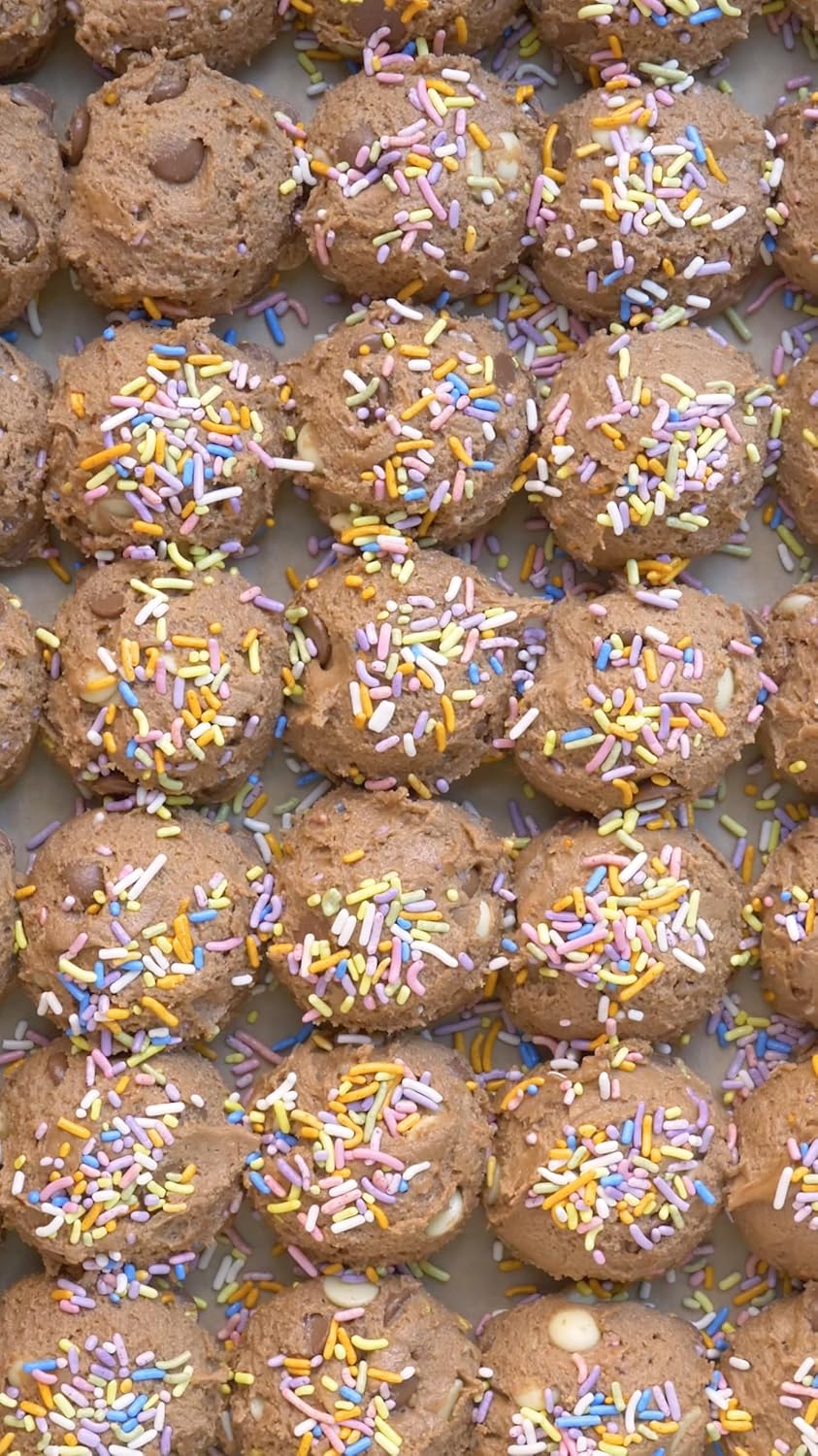 Pastel_Rainbow_Sprinkles_–_Dye-Free,_Allergen-Free,_Plant-Based_Colors,_6_oz_Jar_–_India_Tree_Nature’s_Colors