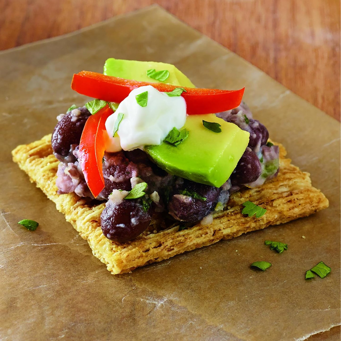 Triscuit_Hint_of_Sea_Salt_Whole_Grain_Wheat_Crackers,_Vegan_Crackers,_Vegan_Snacks,_Lunch_Snacks,_8.5_oz