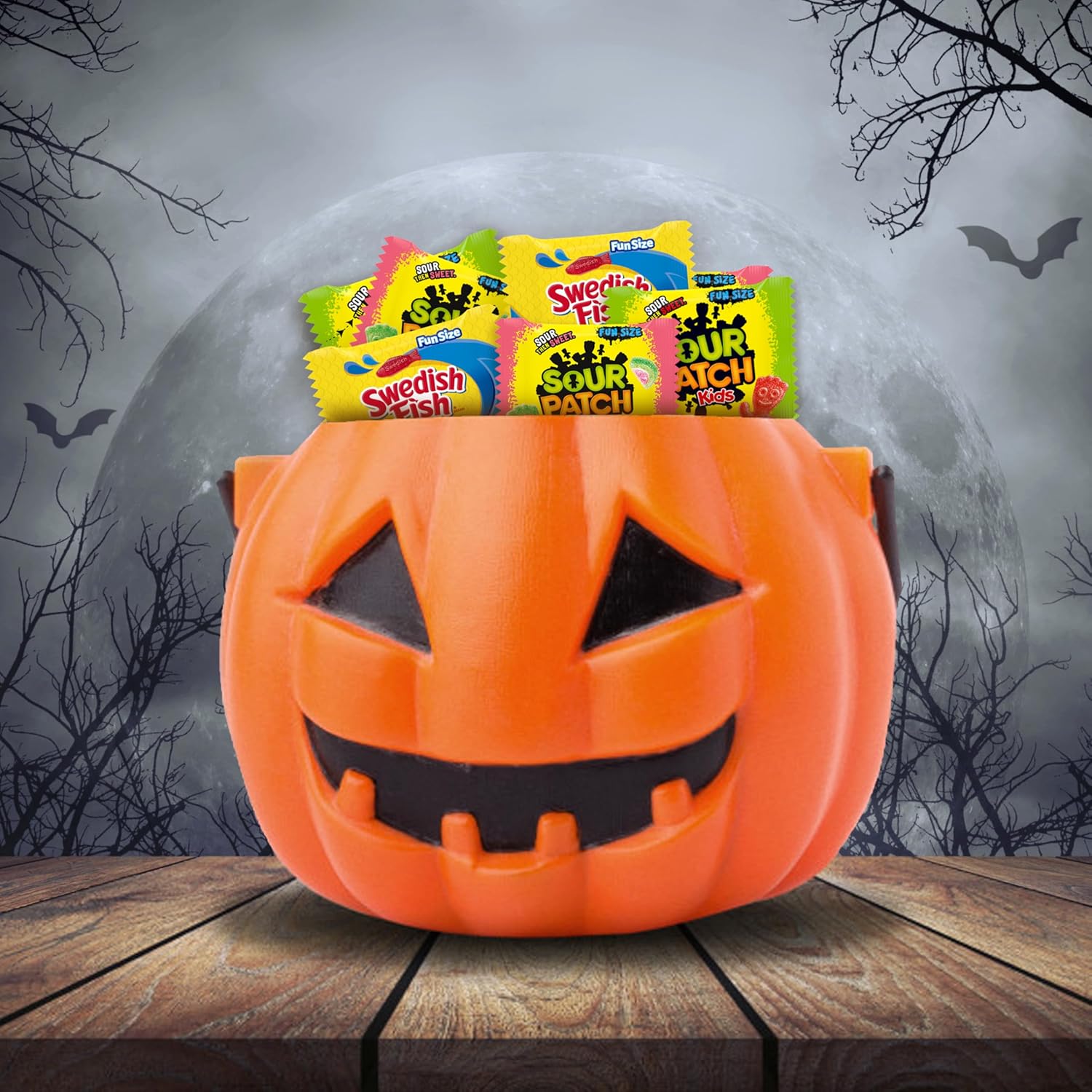 SOUR_PATCH_KIDS_and_SWEDISH_FISH_Mini_Soft_&_Chewy_Halloween_Candy_Variety_Pack,_Bulk_Candy,_80_Trick_or_Treat_Bags