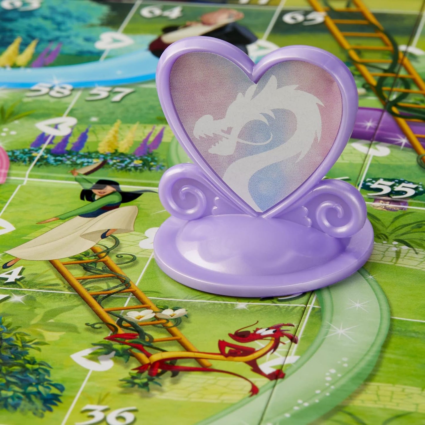 Hasbro_Gaming_Chutes_and_Ladders:_Disney_Princess_Edition_Board_Game_for_Kids_Ages_3_and_Up,_Easter_Gifts_for_Boys_and_Girls,_Preschool_Game_for_2-4_Players_(Amazon_Exclusive)