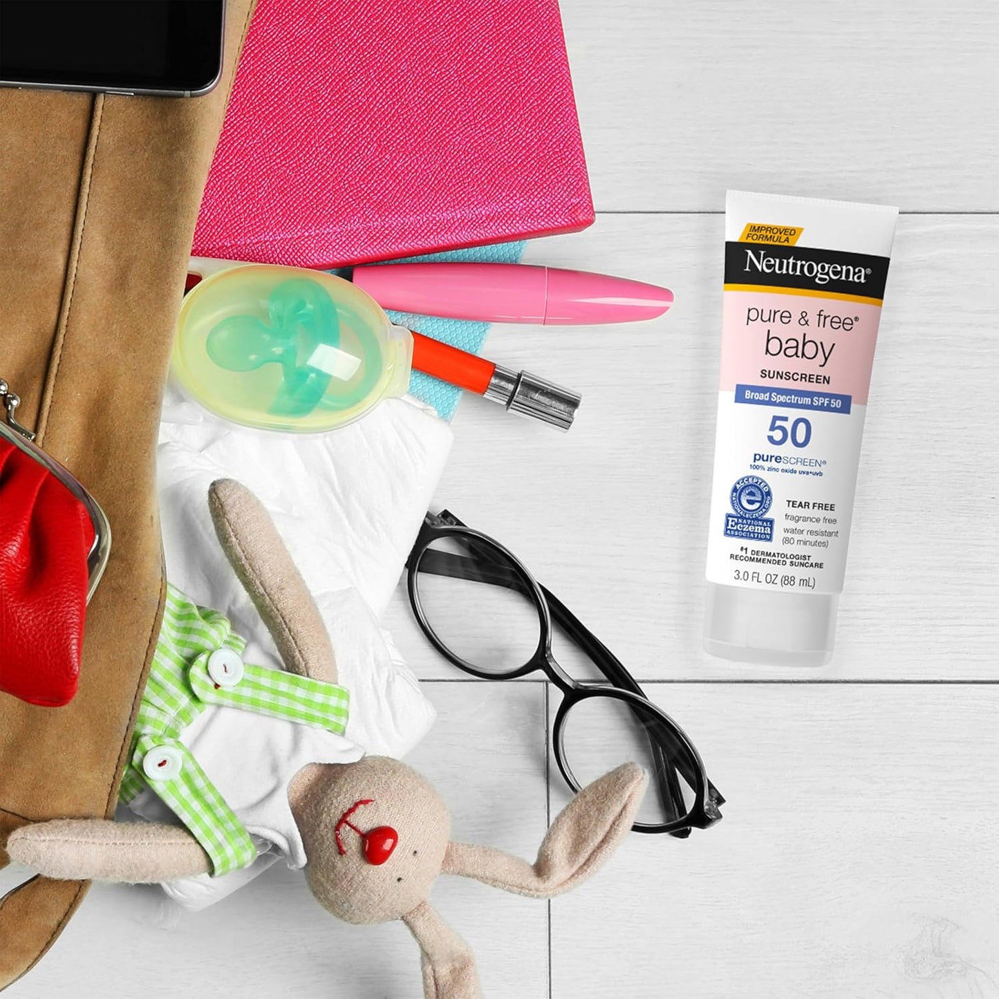 Neutrogena_Pure_&_Free_Baby_Mineral_Sunscreen_Lotion_with_Broad_Spectrum_SPF_50_&_Zinc_Oxide,_Water-Resistant,_Hypoallergenic_&_Tear-Free_Baby_Sunscreen,_3_fl._oz,_3_pk