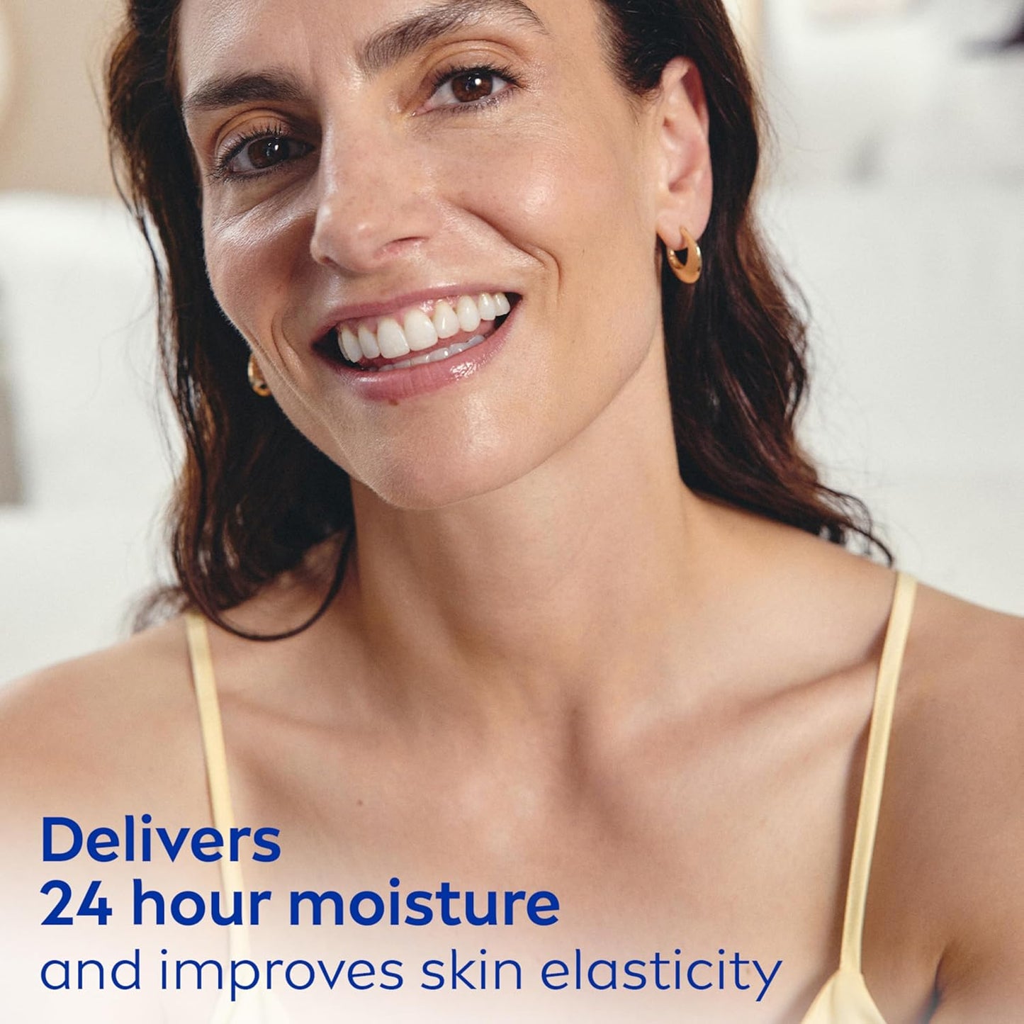 NIVEA_Skin_Firming_&_Anti_Wrinkle_Neck_&_Chest_Cream_with_Coenzyme_Q10,_Creatine_and_Provitamin_B5,_Skin_Firming_Cream_Reduces_the_Look_of_Fine_Lines_and_Wrinkles,_6.7_Oz_Tube