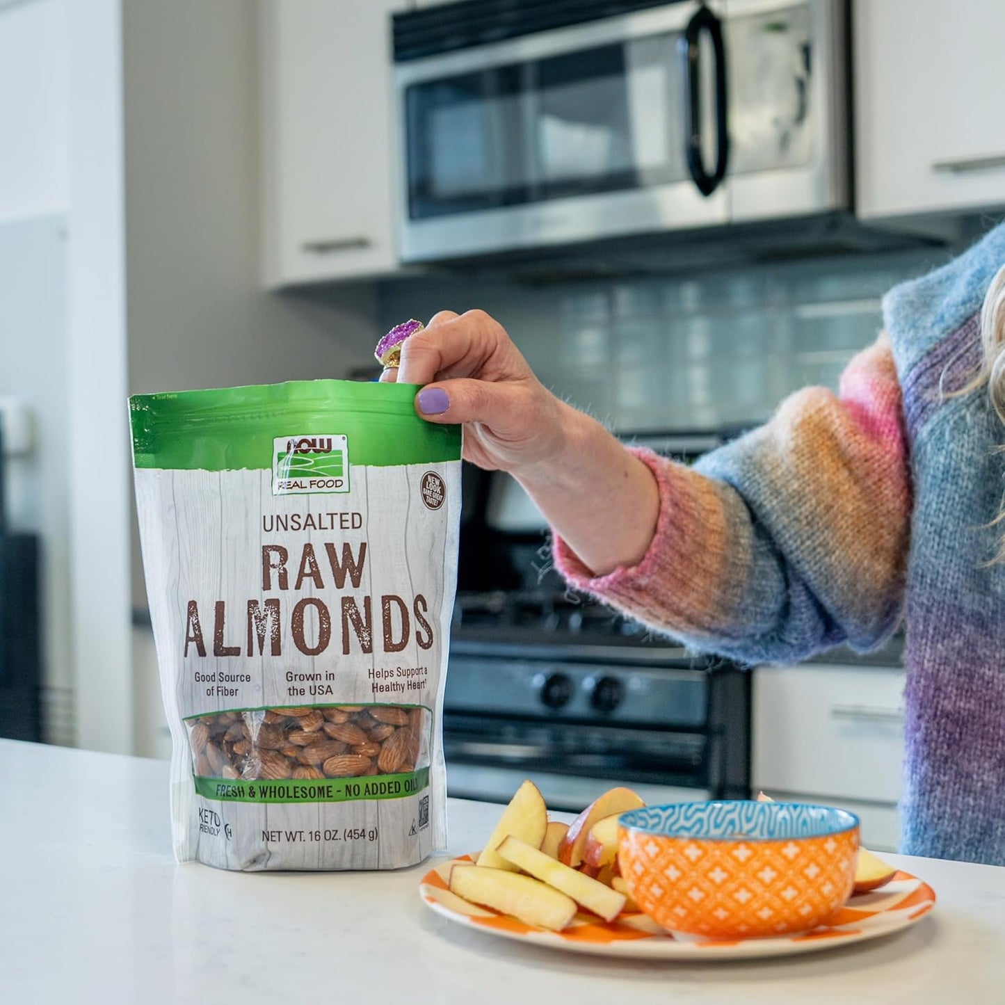 NOW_Foods,_Almonds,_Raw_and_Unsalted,_Source_of_Protein,_Grown_in_the_USA,_16-Ounce_(Packaging_May_Vary)